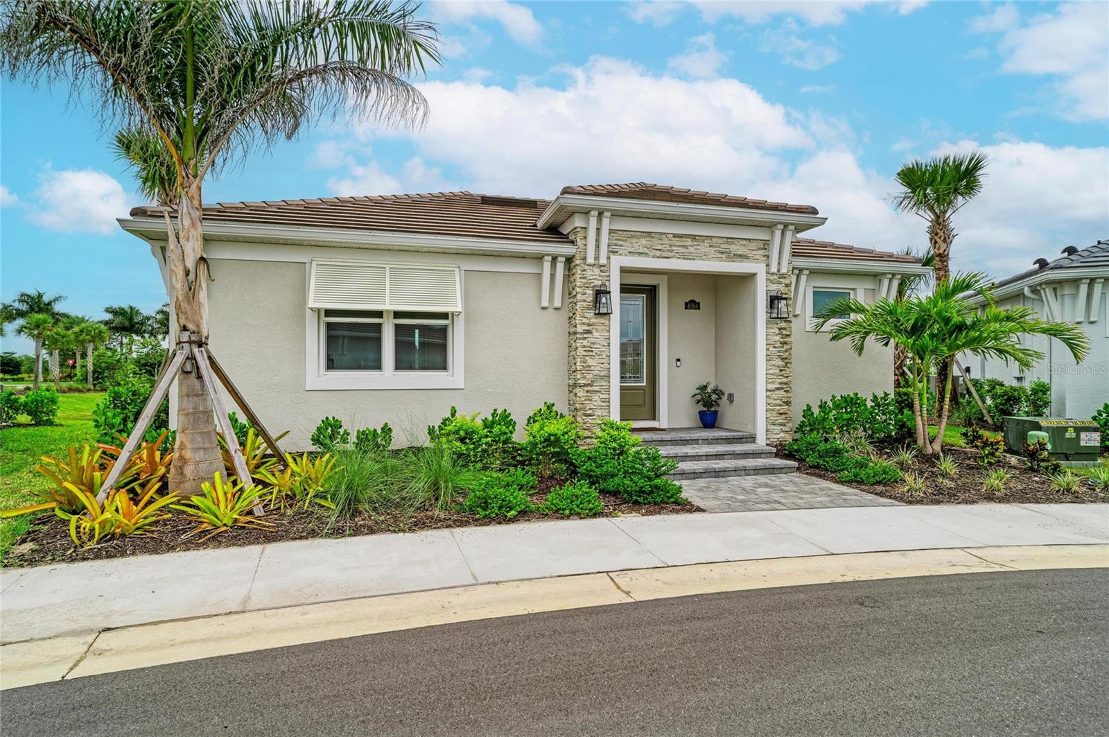1st image of 4064 Santa Caterina Blvd #101, Lakewood Ranch, FL 34211 | MLS# A4702146