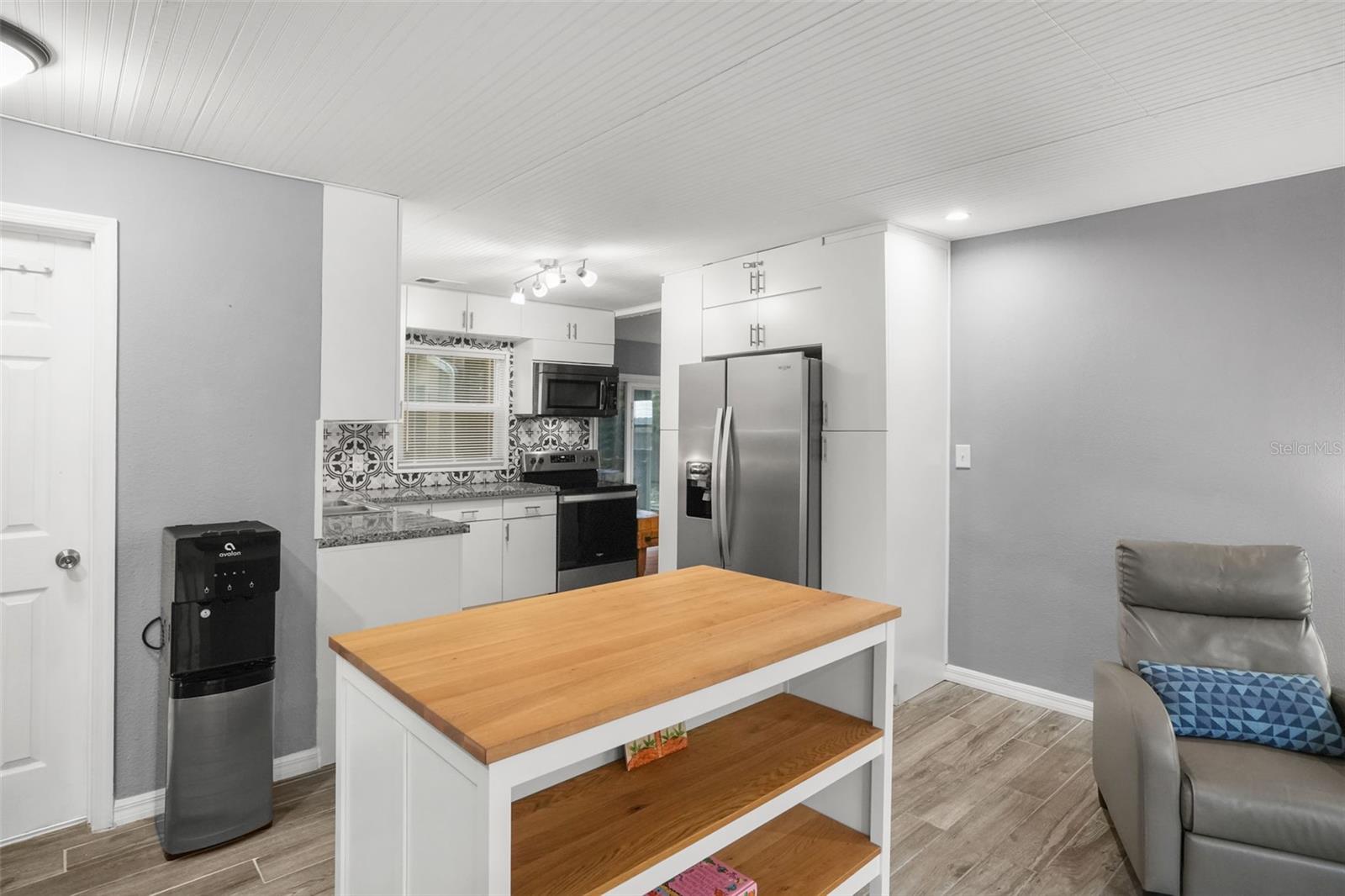 5th image of 1663 San Mateo Dr, Dunedin, FL 34698 | MLS# TB8536200