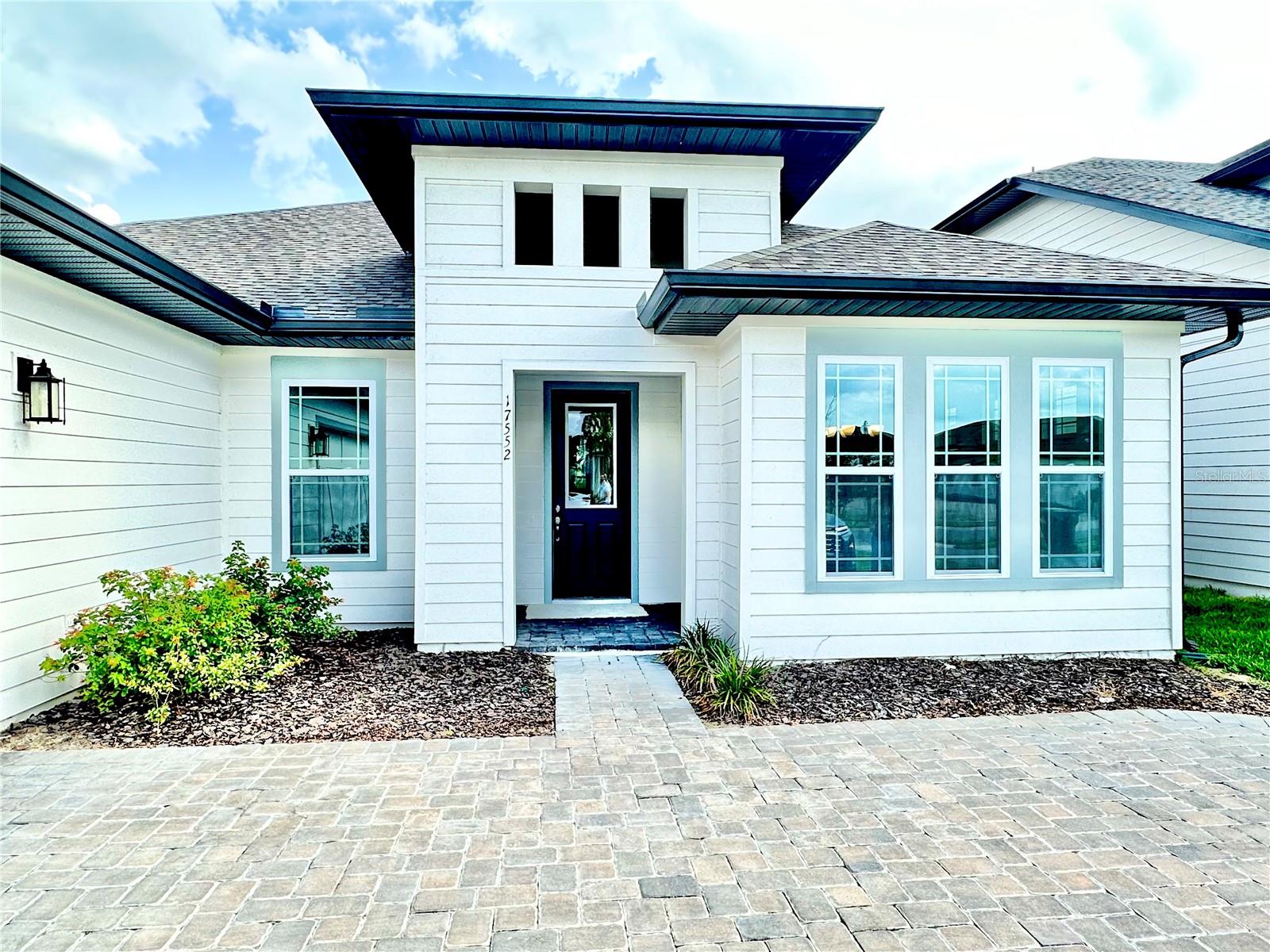 Photo 4 of Single family home for sale at 17552 Lake Star Rd, Winter Garden, FL 34787 | MLS# O6431054 | Listing updated on 2026-08-11