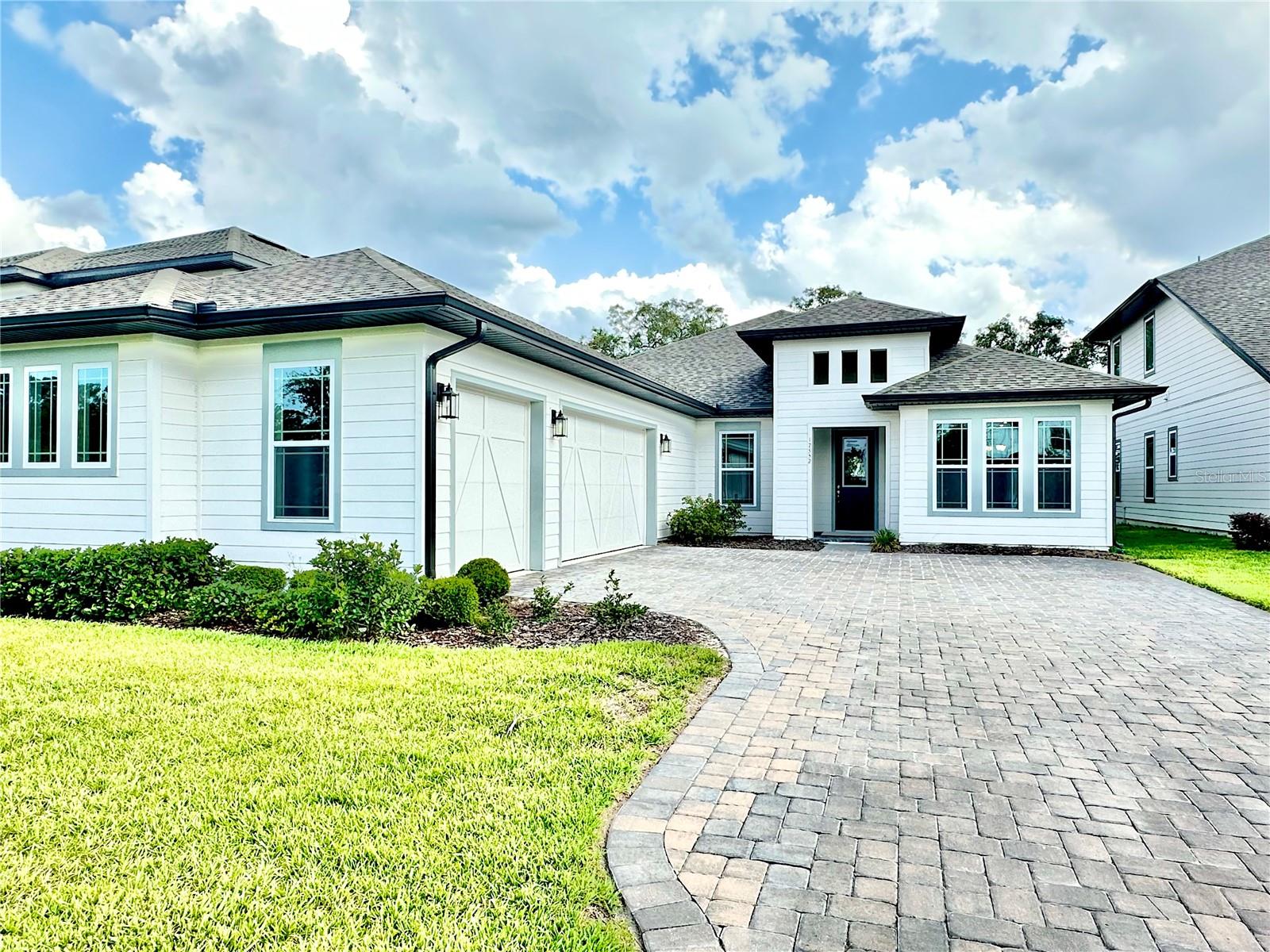 Photo 1 of Single family home for sale at 17552 Lake Star Rd, Winter Garden, FL 34787 | MLS# O6431054 | Listing updated on 2026-08-11