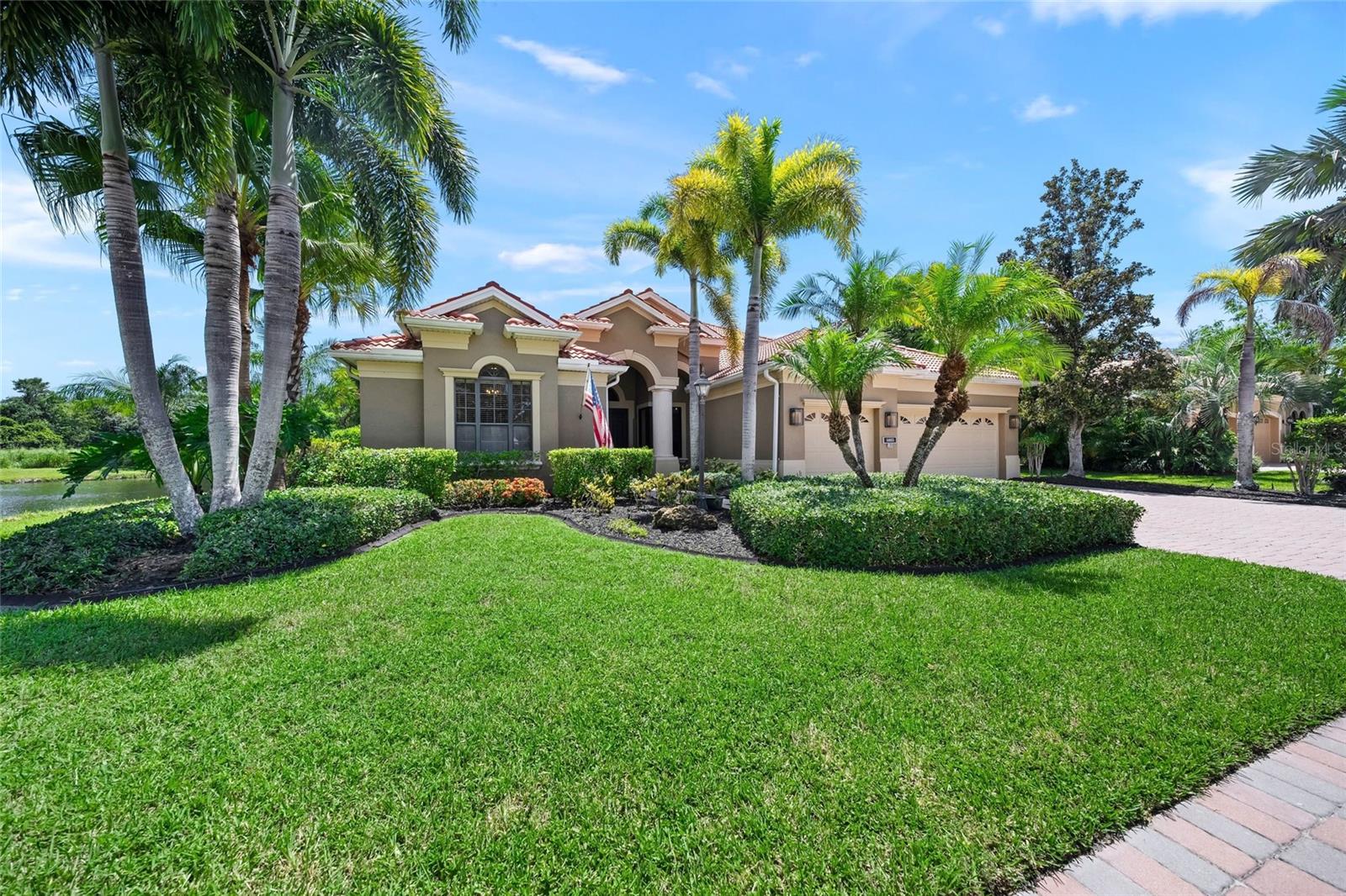 2nd image of 4665 Tuscana Dr, Sarasota, FL 34241 | MLS# A4702171