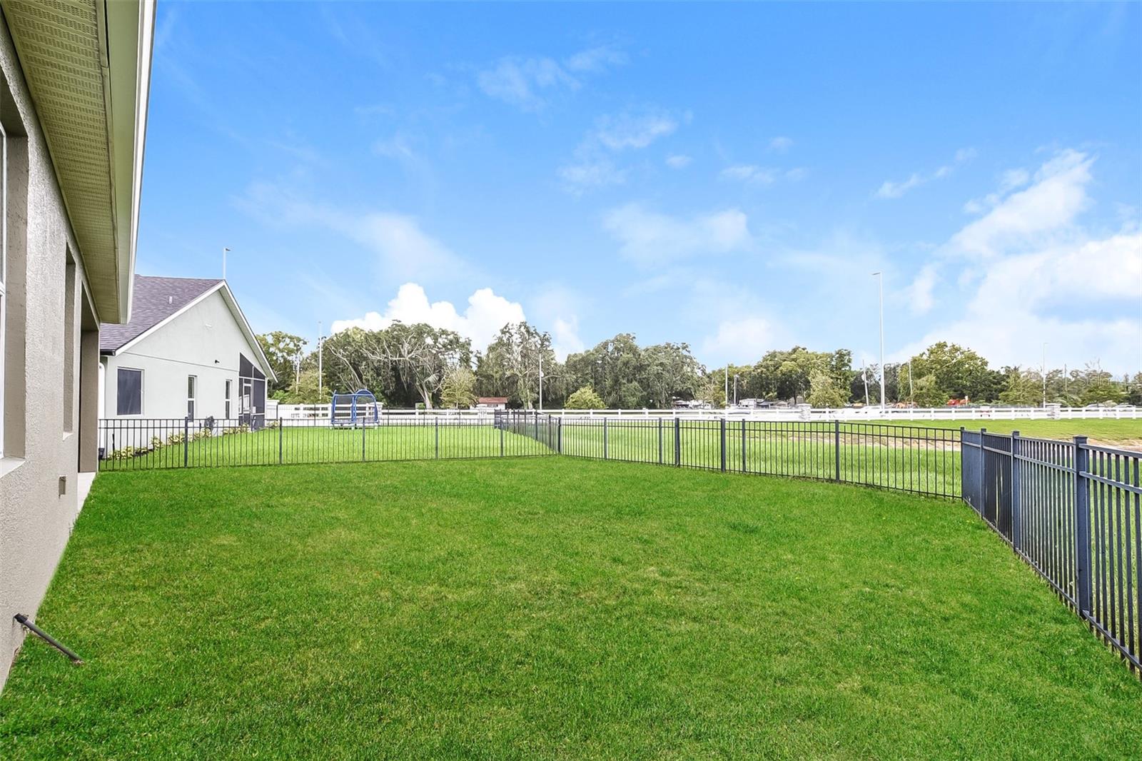 43rd image of 2416 Sabastian St, Mount Dora, FL 32757 | MLS# TB8536357