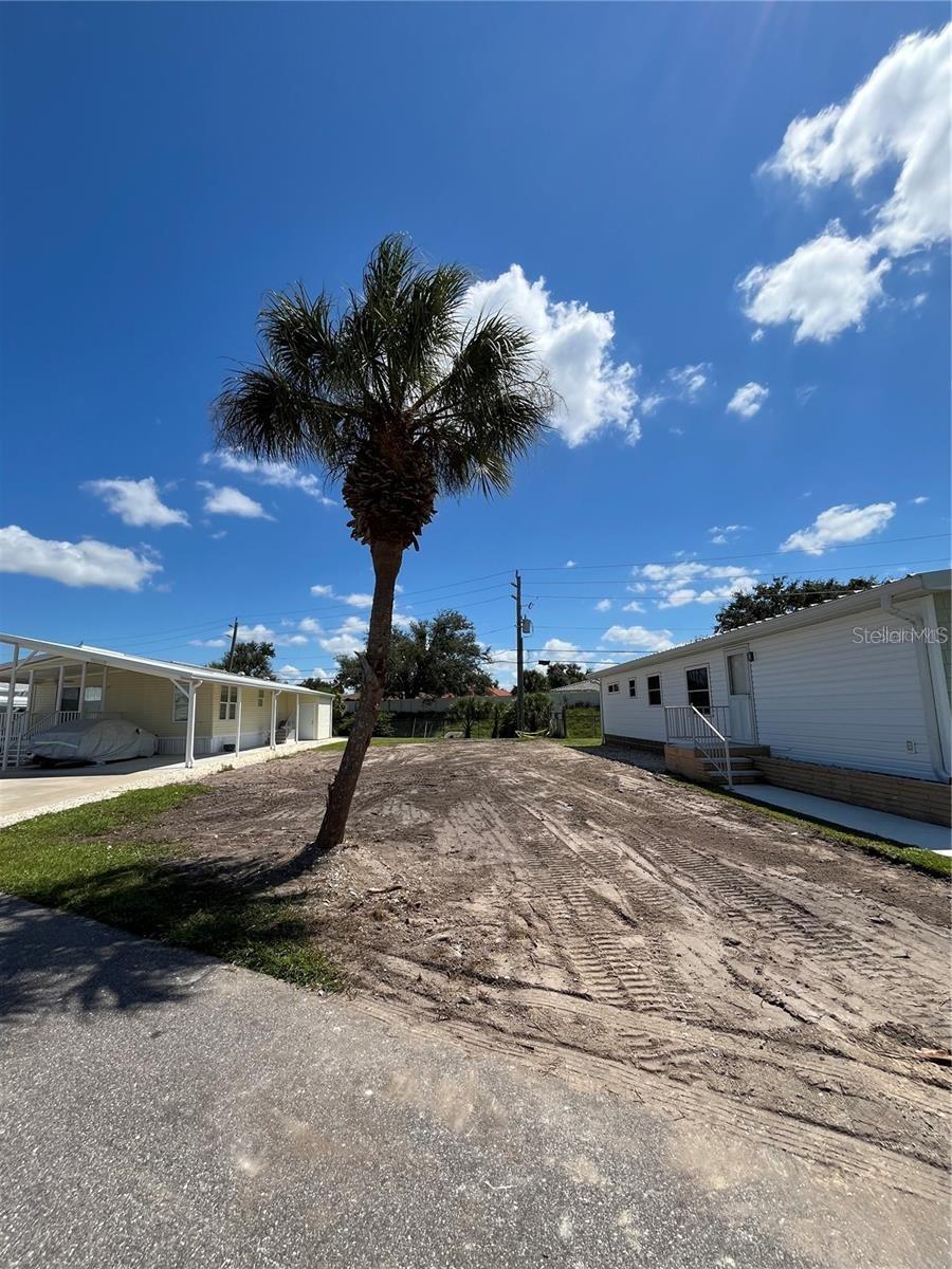 3rd image of 845 S Green Cir, Venice, FL 34285 | MLS# A4702195