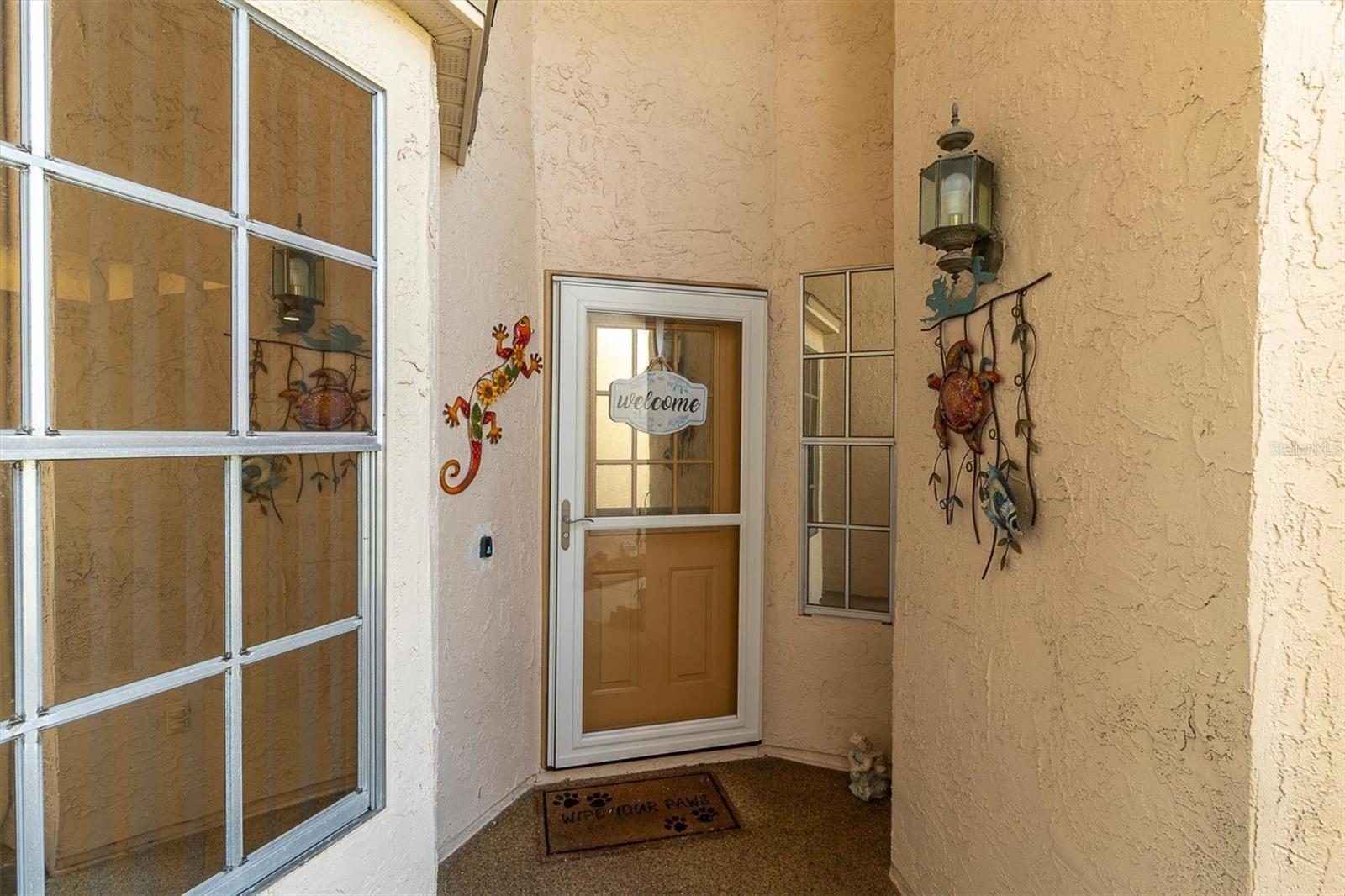 3rd image of 11436 Versailles Ln, Port Richey, FL 34668 | MLS# W7888326
