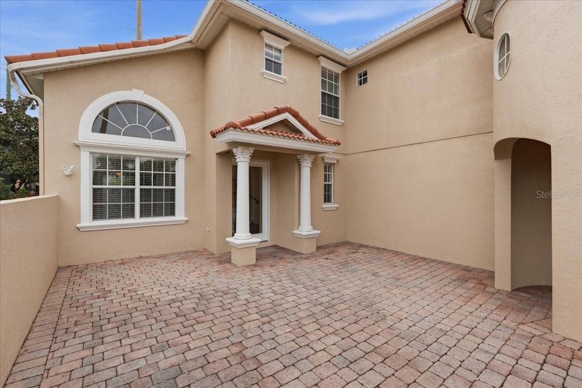 2nd image of 11854 Via Lucerna Cir, Windermere, FL 34786 | MLS# O6431329