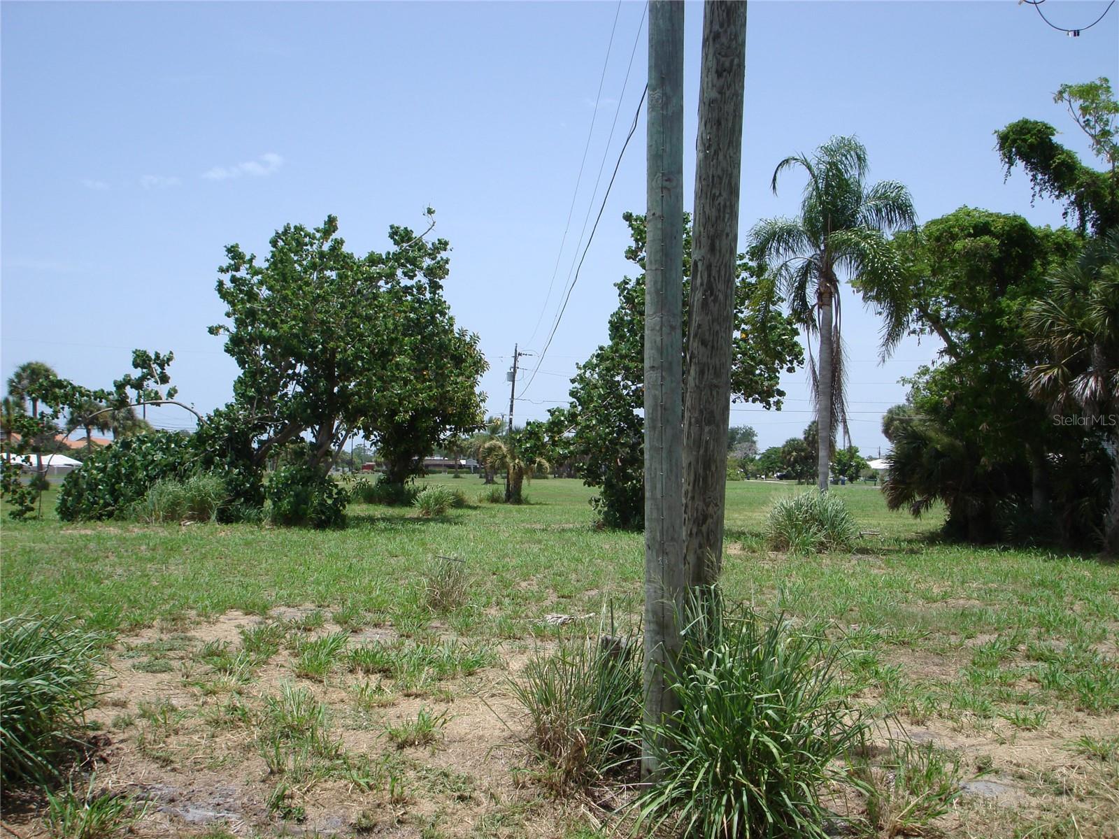 3rd image of 2301 S Tamiami Trl, Osprey, FL 34229 | MLS# A4702316