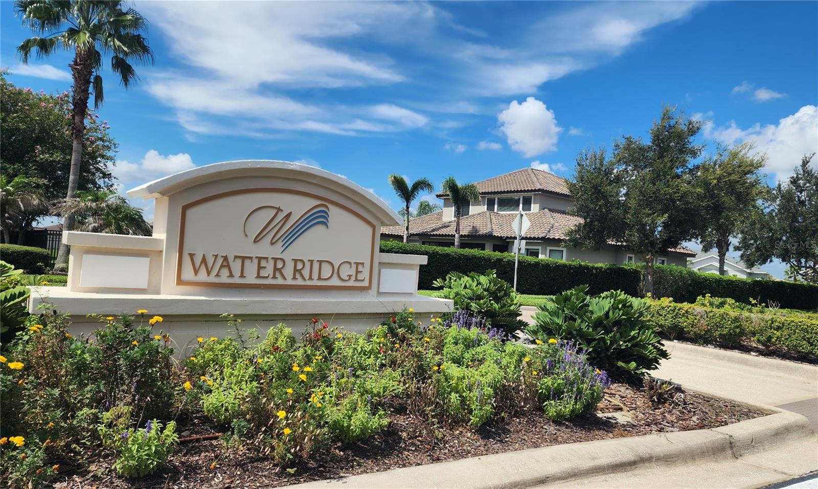 2nd image of 156 Valencia Ridge Dr, Auburndale, FL 33823 | MLS# L4964095