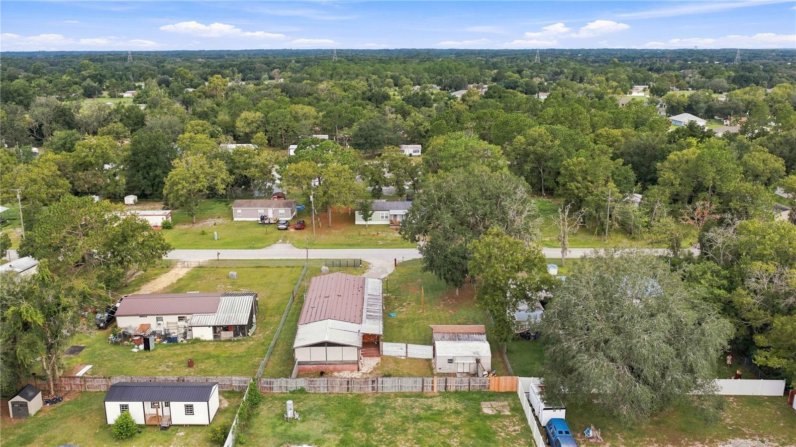 33rd image of 12313 Se 86th Ave, Belleview, FL 34420 | MLS# OM729932