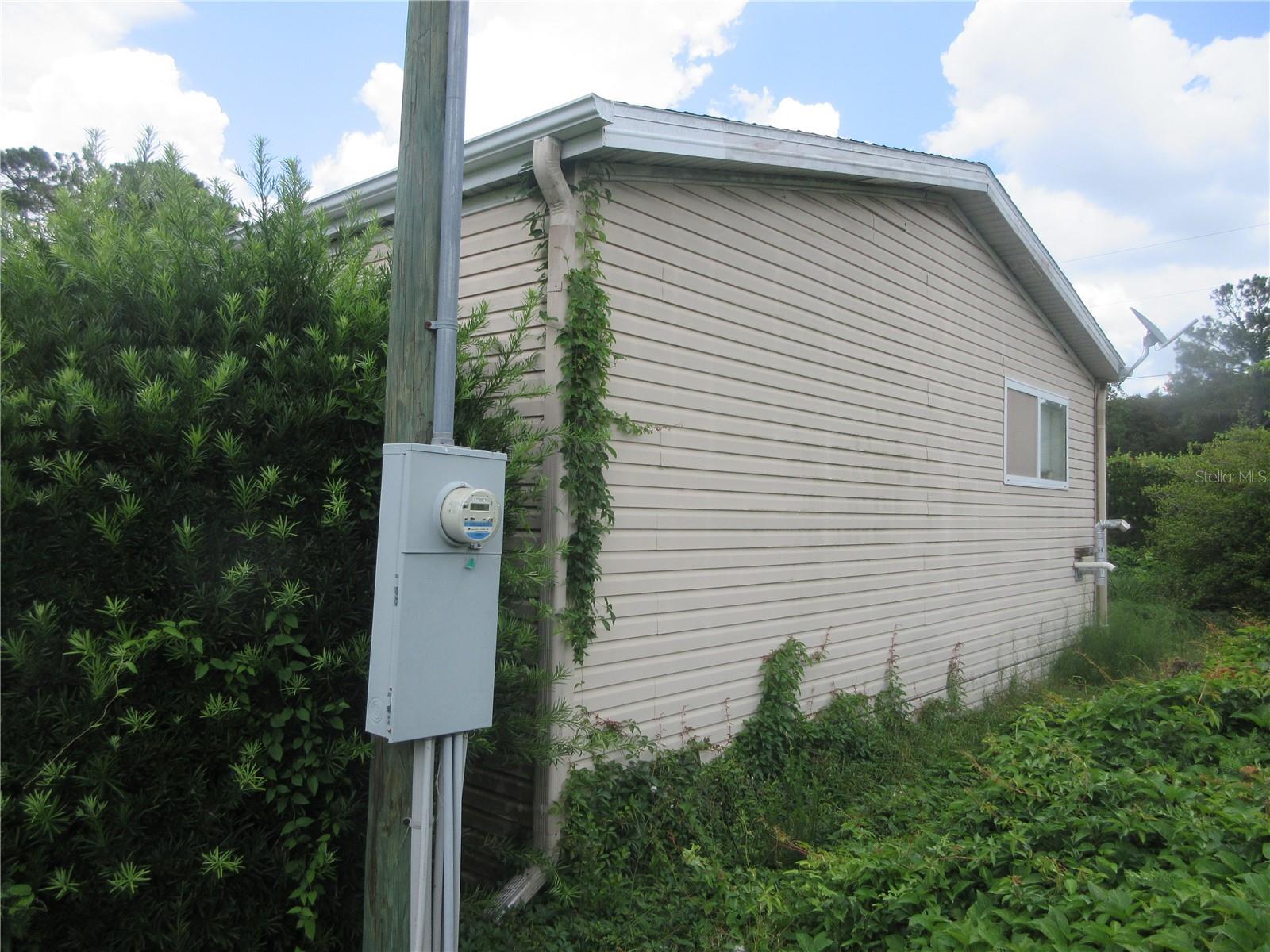 3rd image of 16000 N Hwy 329, Reddick, FL 32686 | MLS# OM729942