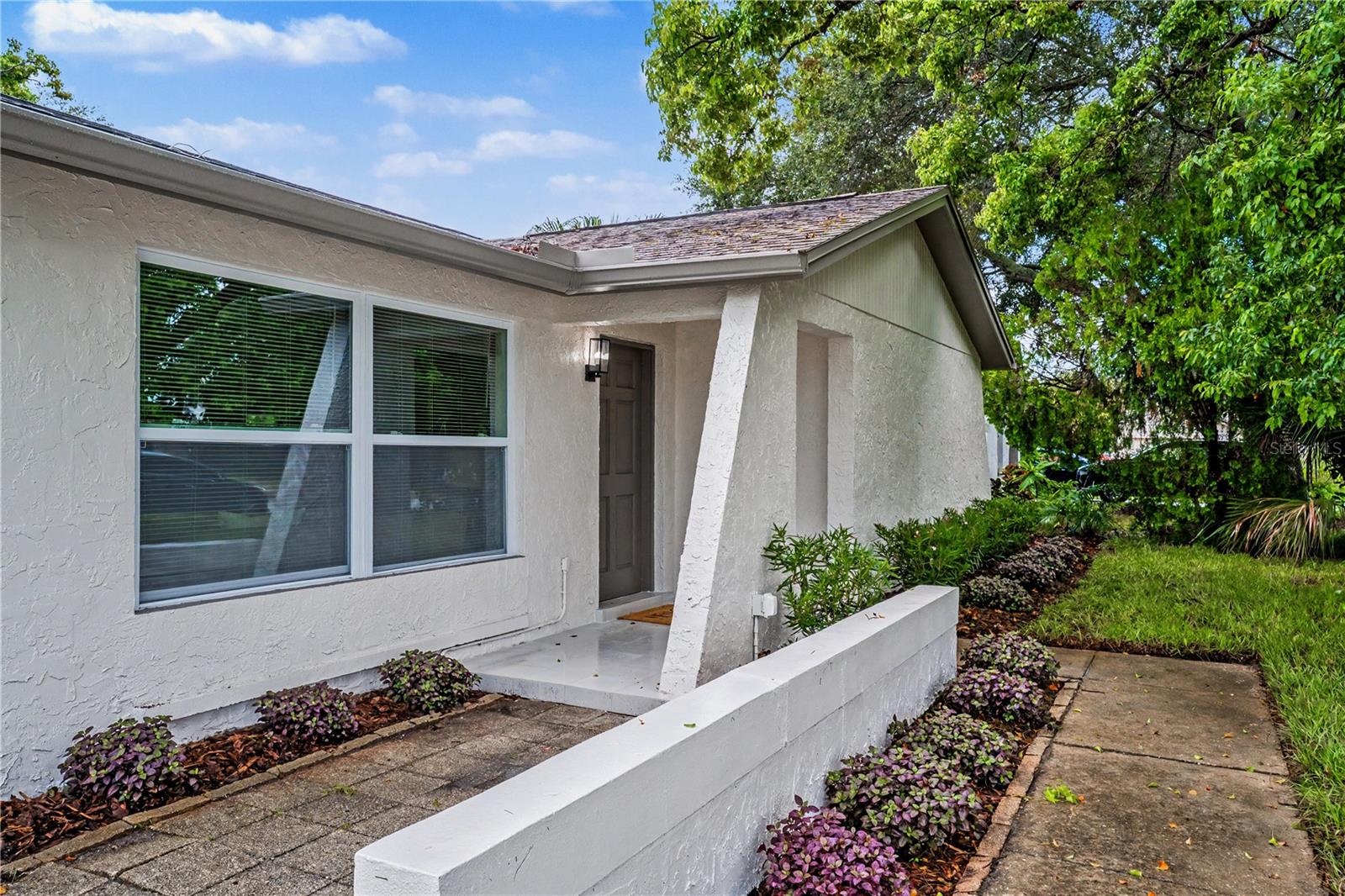 4th image of 11928 Temple Ct, Seminole, FL 33772 | MLS# TB8536845