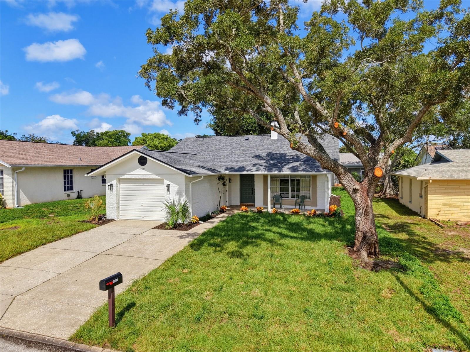 2nd image of 10819 Los Santos Dr, Port Richey, FL 34668 | MLS# W7888378