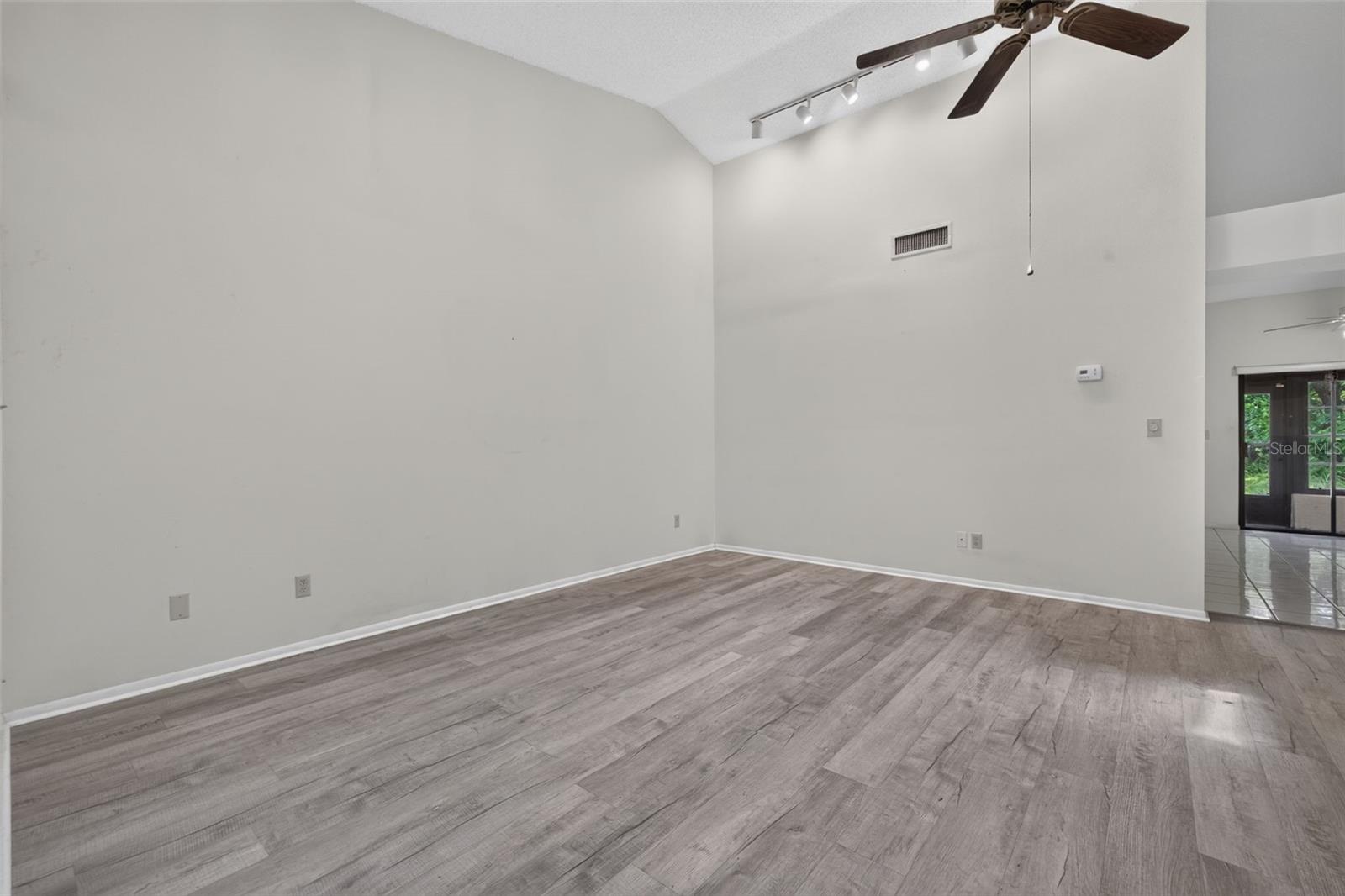 5th image of 11754 Spring Tree Ln, Port Richey, FL 34668 | MLS# TB8537243