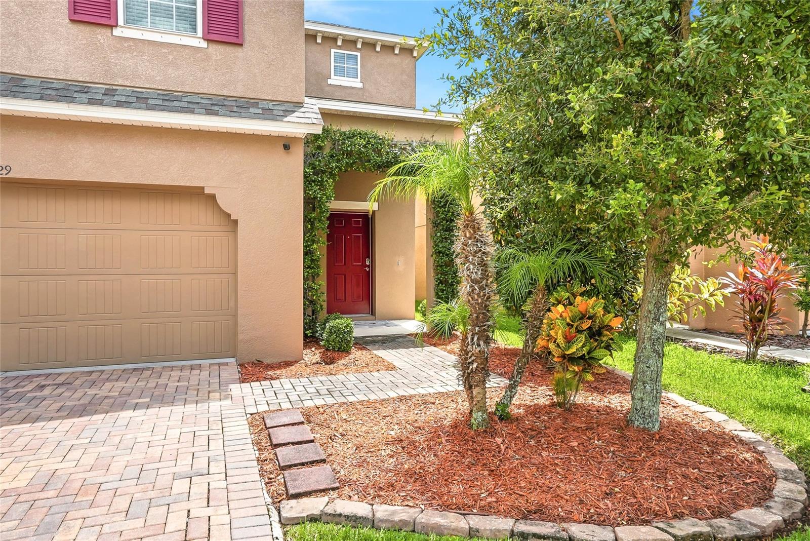 3rd image of 10229 Newminster Loop, Ruskin, FL 33573 | MLS# TB8537632