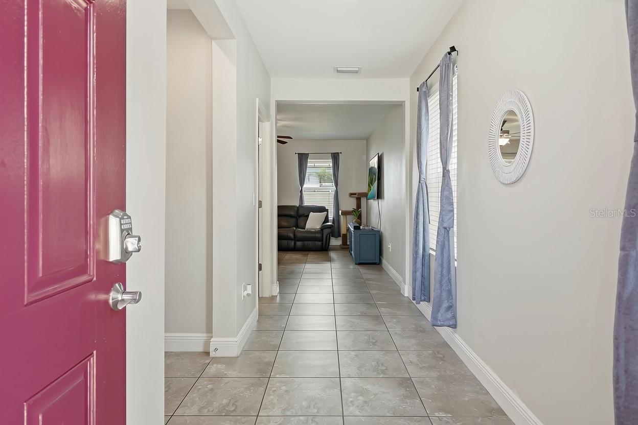 5th image of 10229 Newminster Loop, Ruskin, FL 33573 | MLS# TB8537632