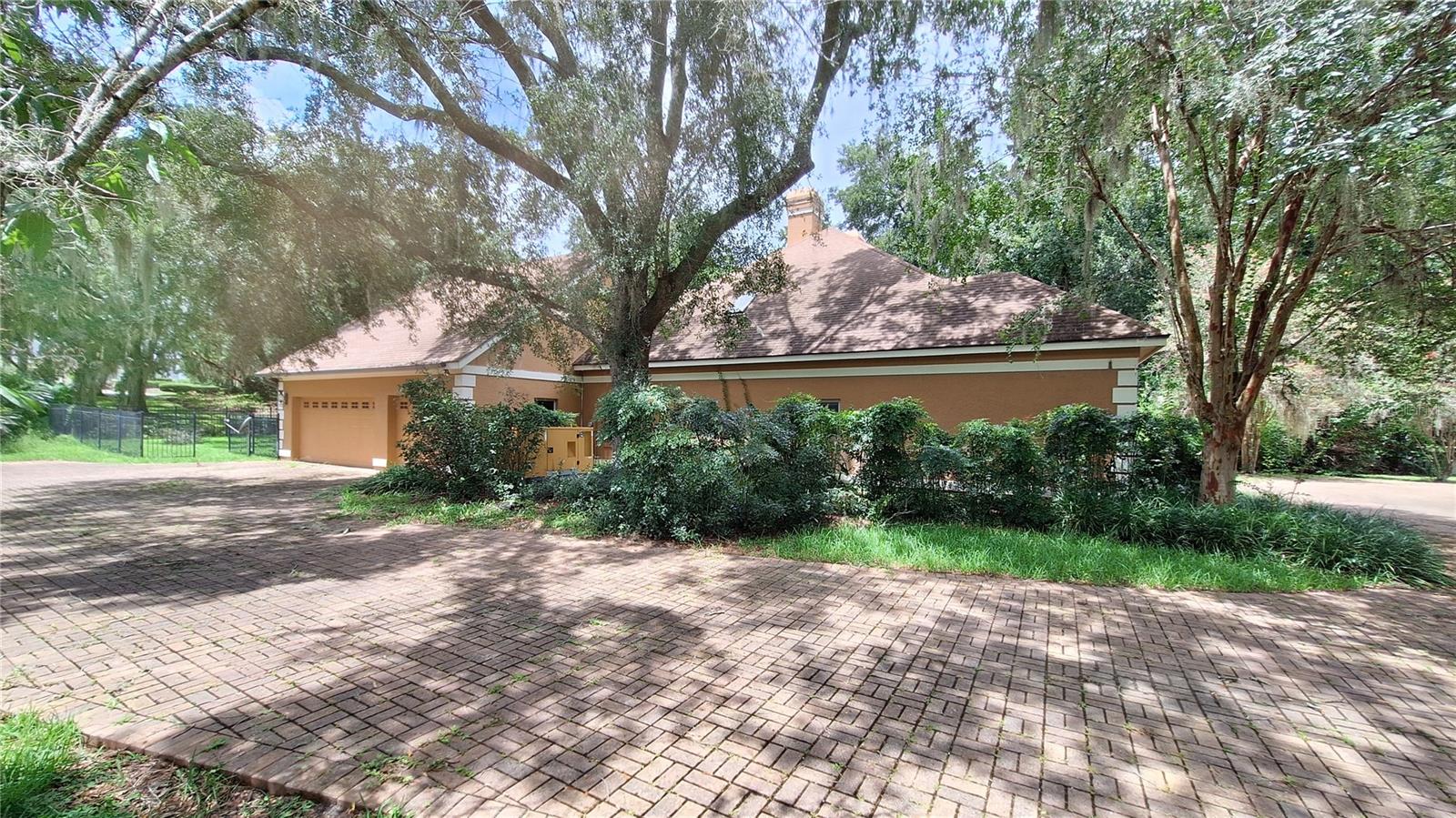 4th image of 2210 Se Laurel Run Dr, Ocala, FL 34471 | MLS# OM730109