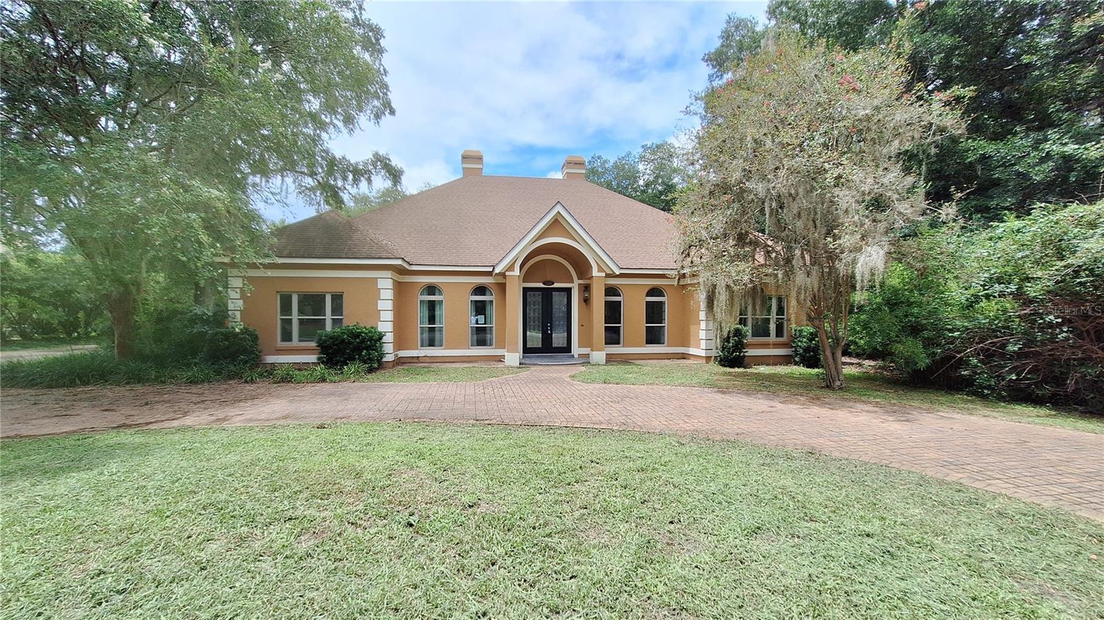 1st image of 2210 Se Laurel Run Dr, Ocala, FL 34471 | MLS# OM730109