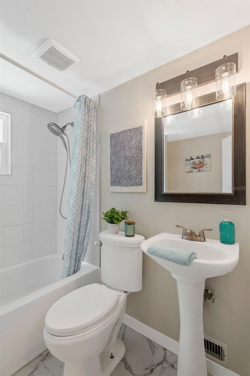 30th image of 15065 Newport Rd, Clearwater, FL 33764 | MLS# TB8537674