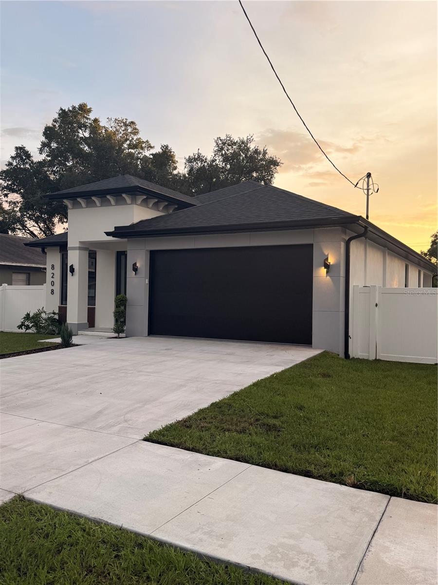 4th image of 8208 N Elmer St, Tampa, FL 33604 | MLS# TB8537693