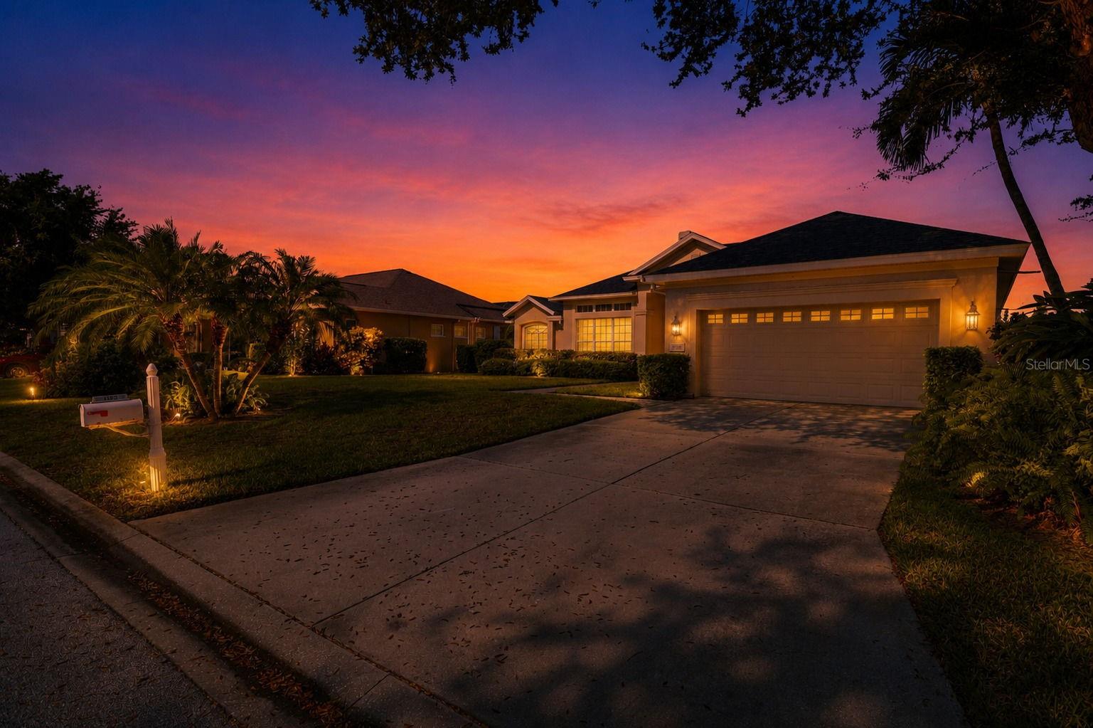 2nd image of 1102 93rd St Nw, Bradenton, FL 34209 | MLS# A4702705