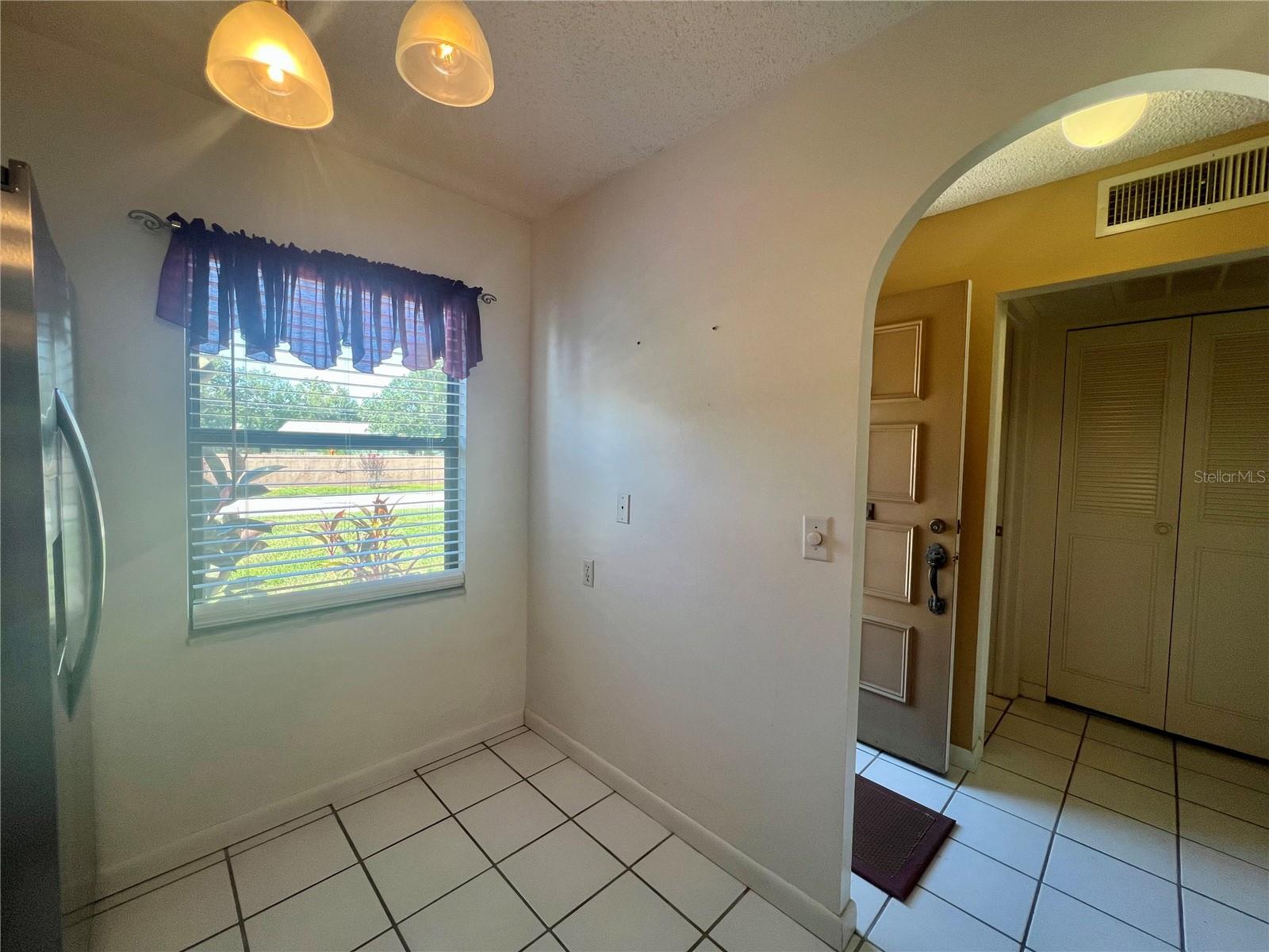 4th image of 2989 Flint Dr N, Clearwater, FL 33759 | MLS# TB8537991