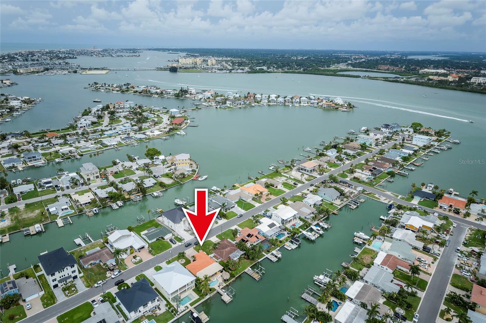 38th image of 541 Crystal Dr, Madeira Beach, FL 33708 | MLS# W7888502