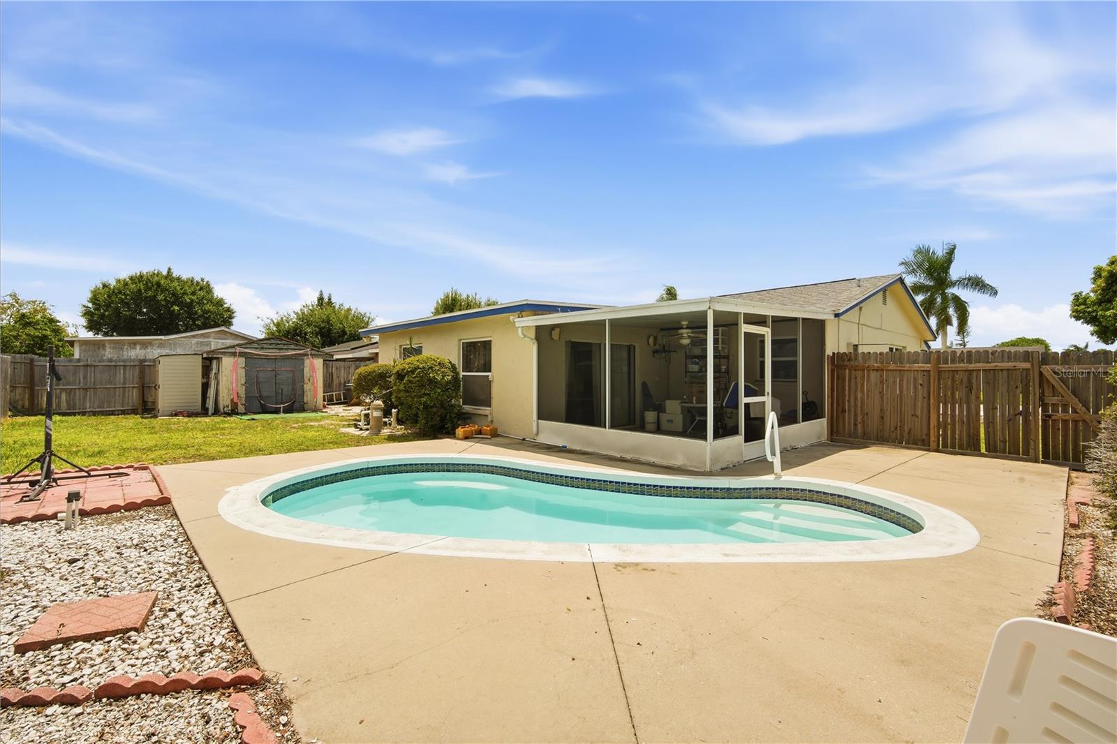 3rd image of 3606 31St Ave W, Bradenton, FL 34205 | MLS# A4702761