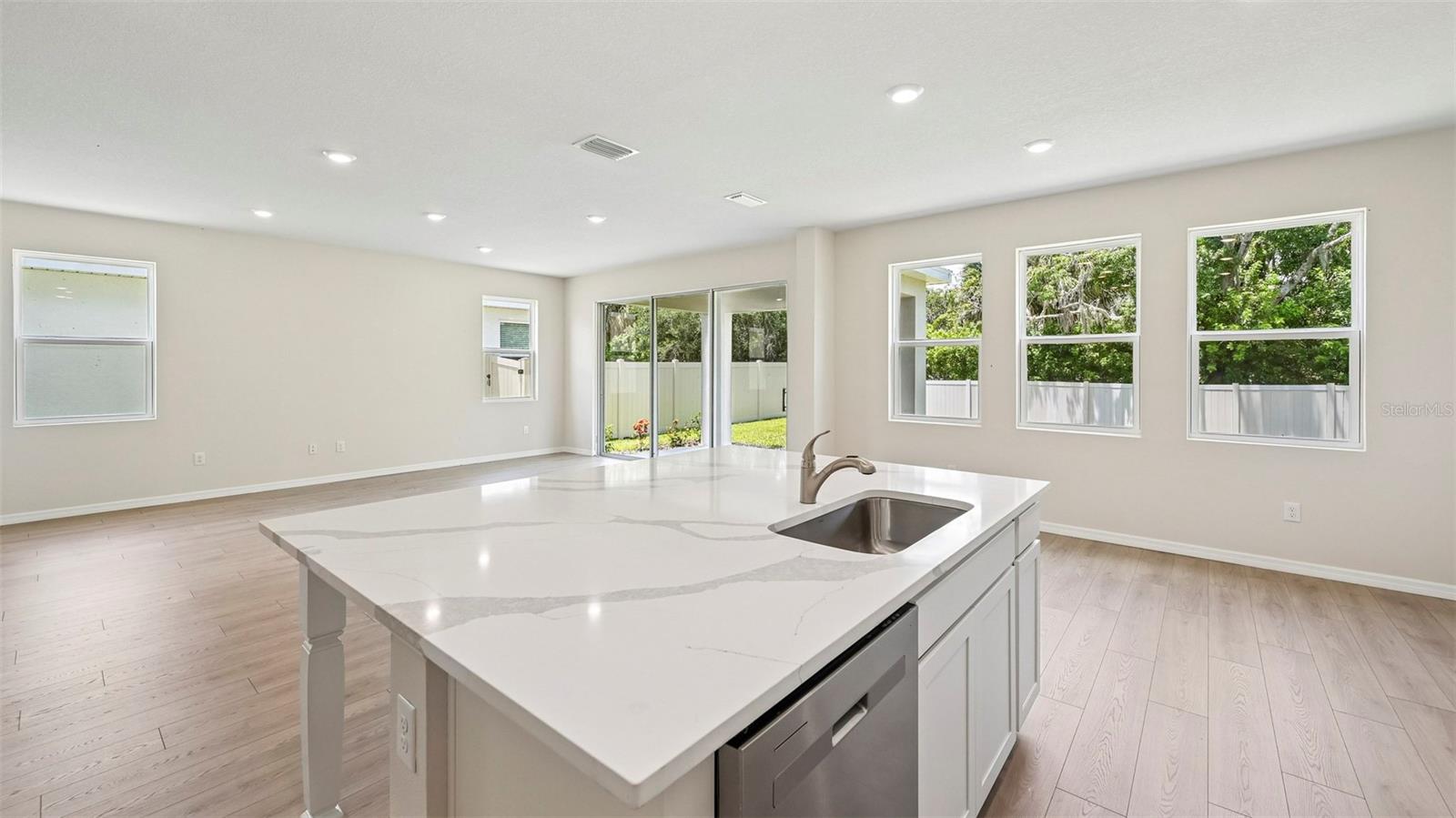 4th image of 10437 Woodland Garden Wy, Parrish, FL 34219 | MLS# A4702792