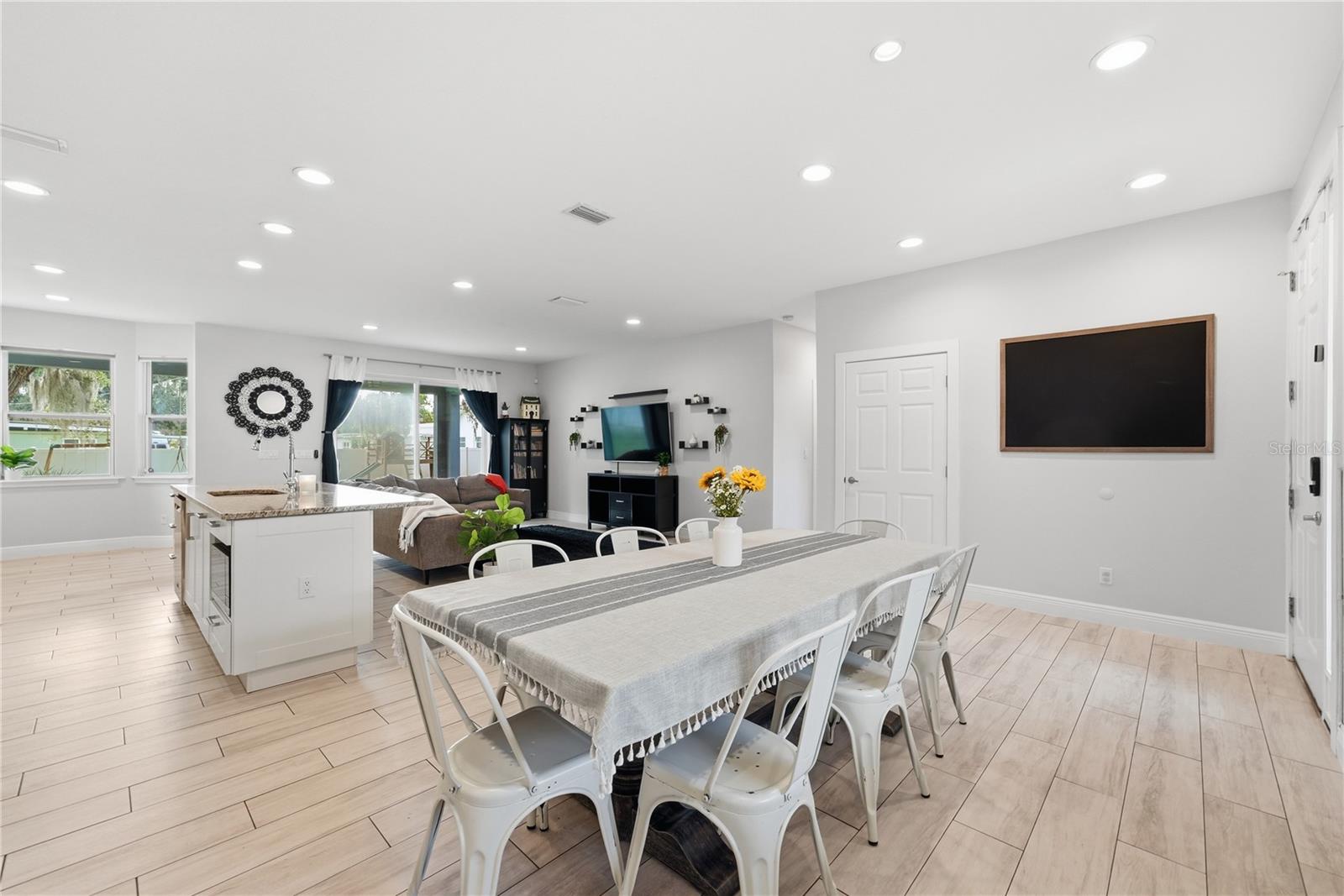 4th image of 213 New York Ave, St Cloud, FL 34769 | MLS# O6433045