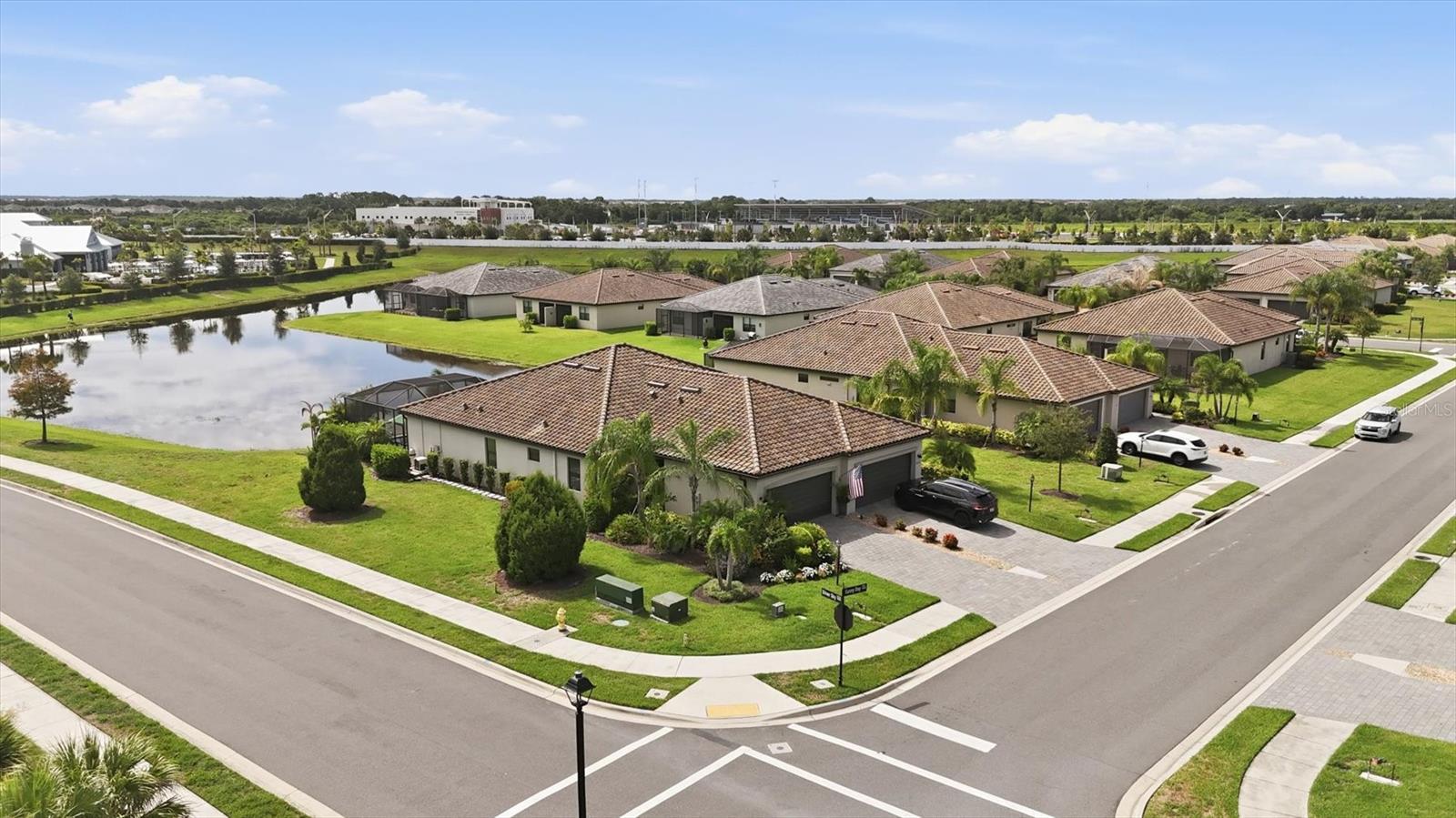 3rd image of 16120 Sunny Day Dr, Bradenton, FL 34211 | MLS# A4702823