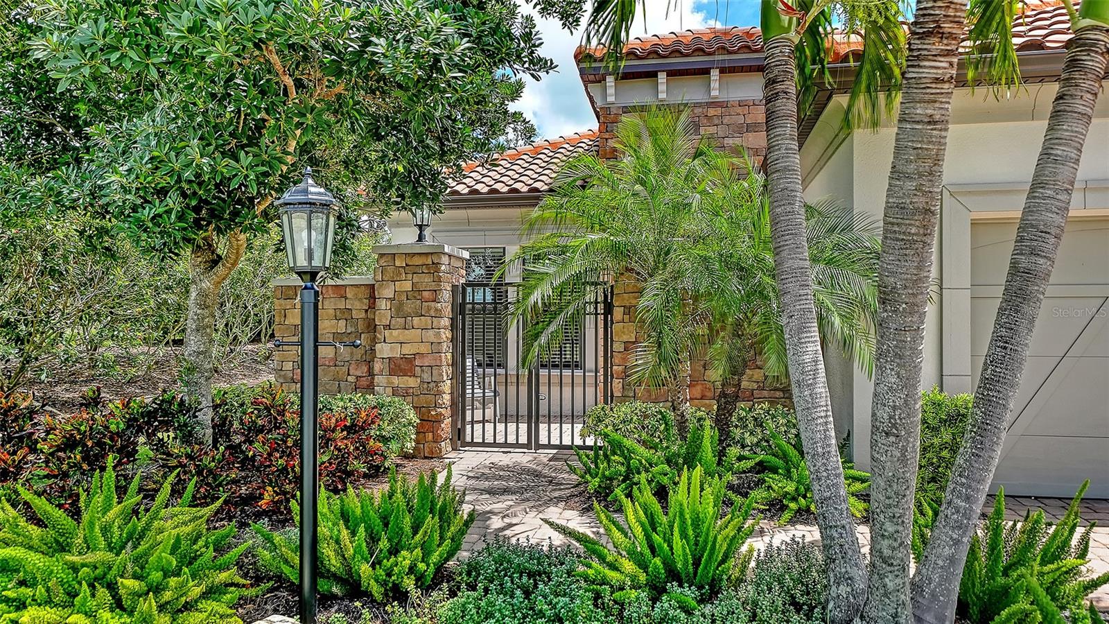 2nd image of 4909 Napoli Run, Lakewood Ranch, FL 34211 | MLS# A4702908