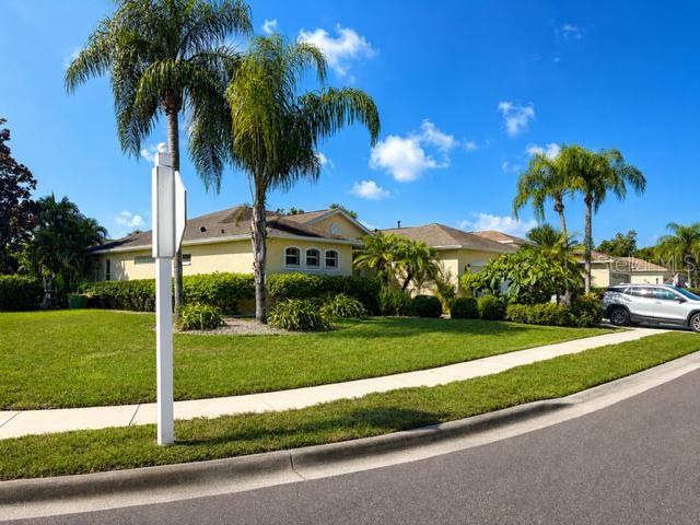 2nd image of 11876 Hollyhock Dr, Bradenton, FL 34202 | MLS# TB8538631