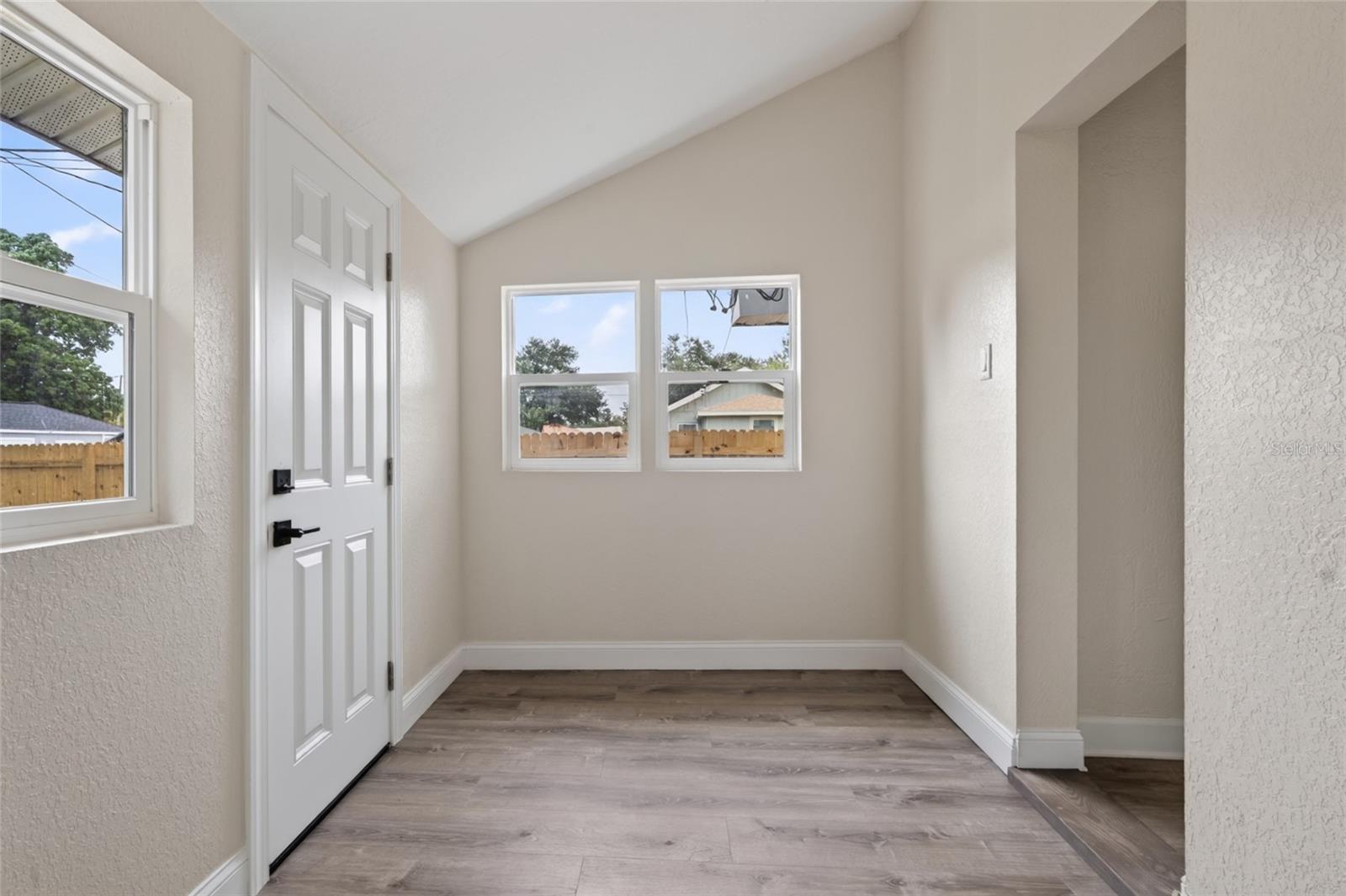 50th image of 1327 35th St S, St Petersburg, FL 33711 | MLS# TB8538758