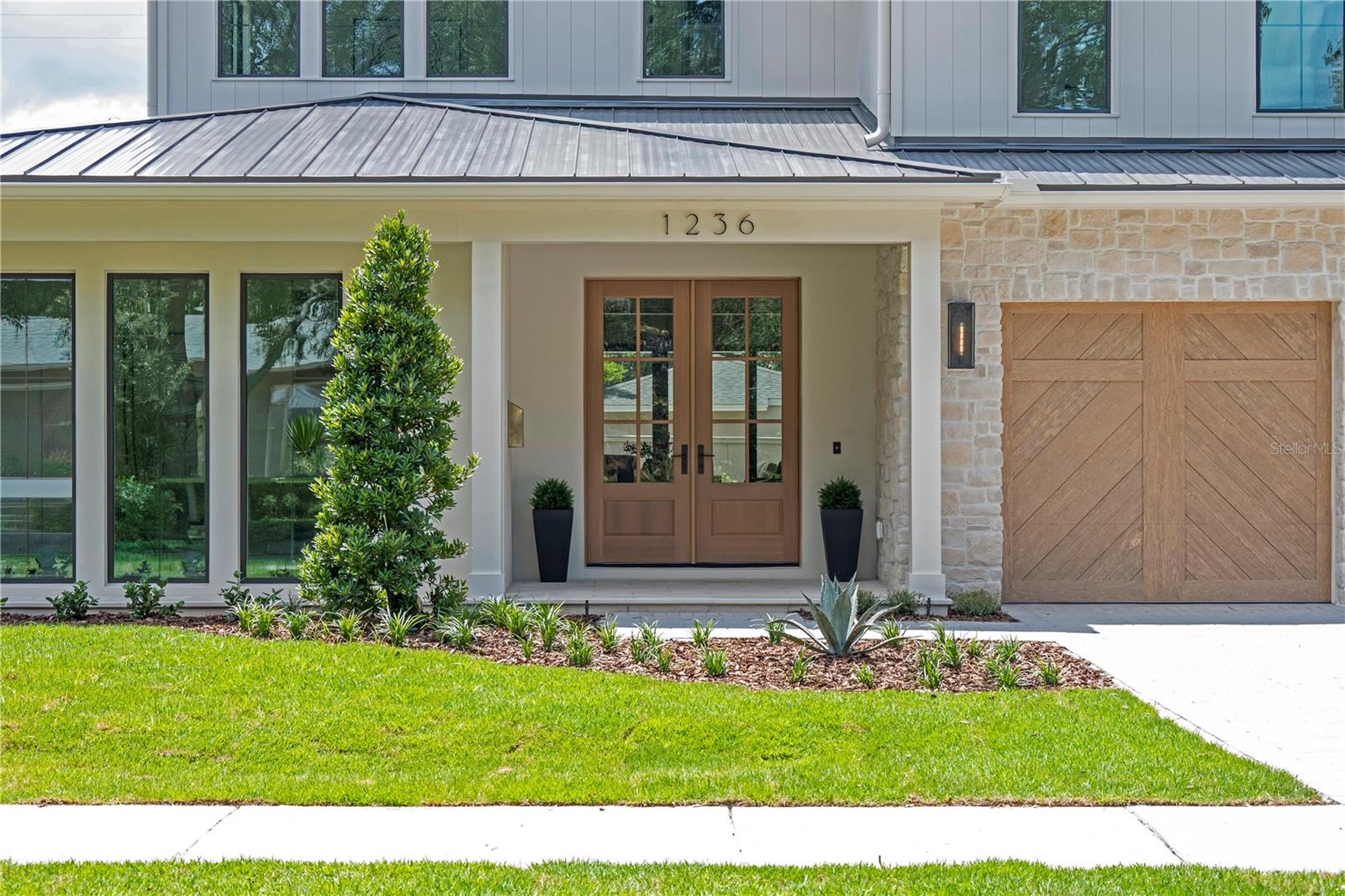 2nd image of 1236 Chichester St, Orlando, FL 32803 | MLS# O6433470