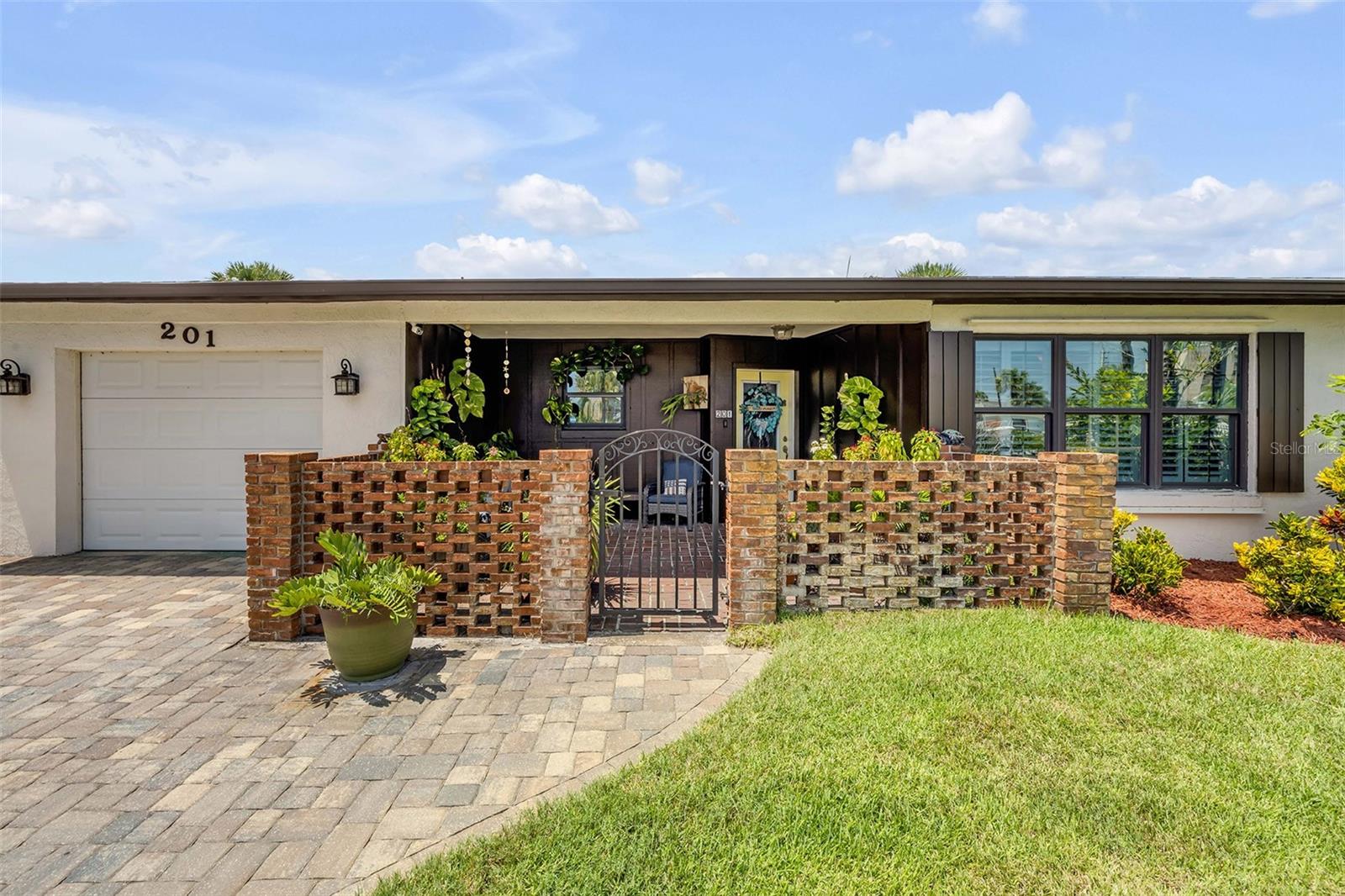 3rd image of 201 S Venetian Wy, Port Orange, FL 32127 | MLS# NS1089000