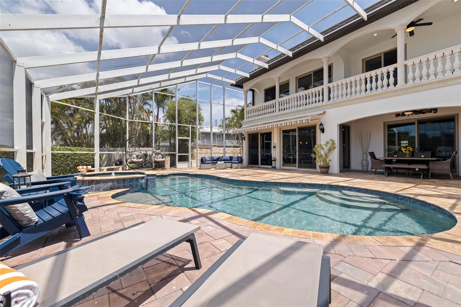 Photo 2 of Single family home for sale at 3931 Pompano Dr Se, Saint Petersburg, FL 33705 | MLS# TB8538980 | Listing updated on 2026-09-02