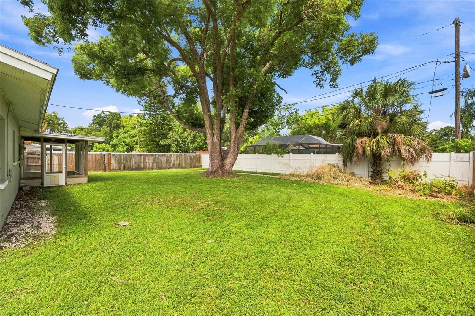 5th image of 610 12Th St Nw, Largo, FL 33770 | MLS# TB8539137
