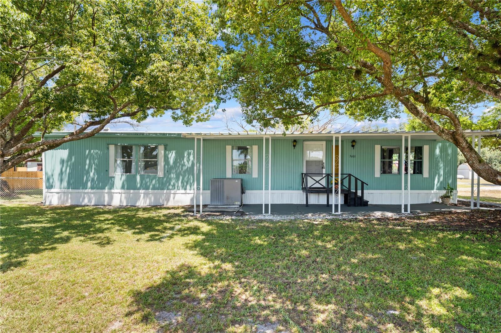2nd image of 5601 Lake Lizzie Dr, St Cloud, FL 34771 | MLS# S5155733