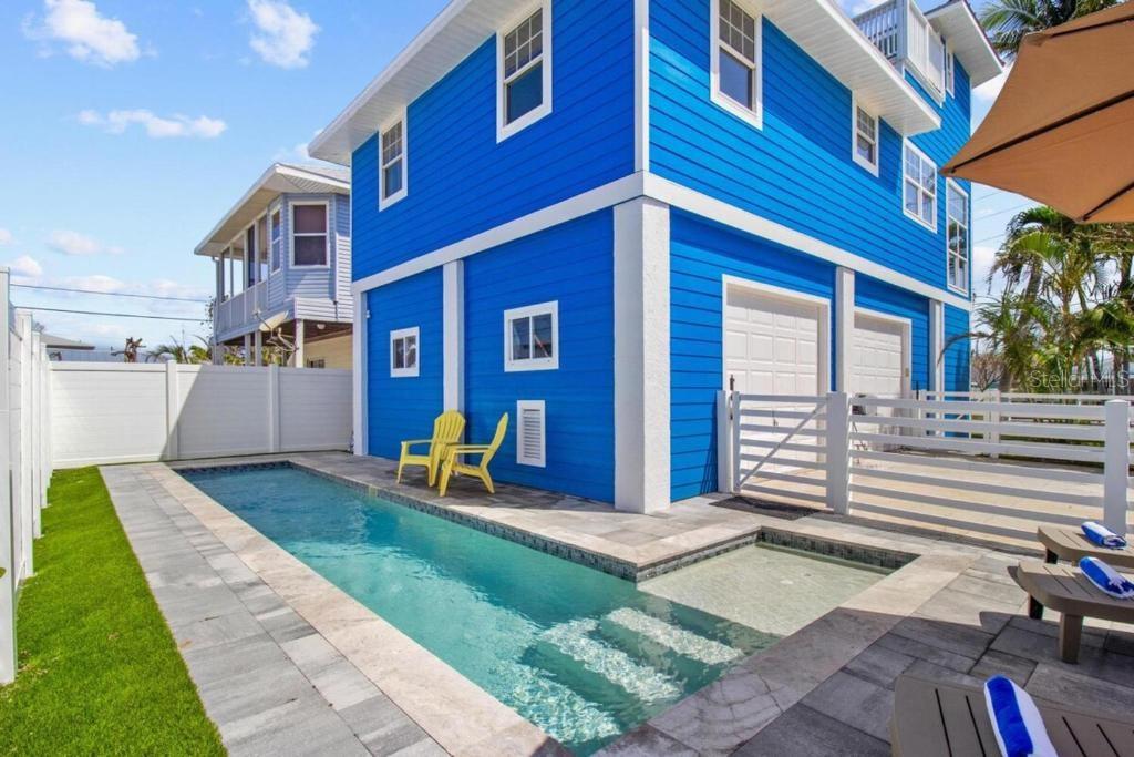 2nd image of 14500 N Bayshore Dr, Madeira Beach, FL 33708 | MLS# TB8539409