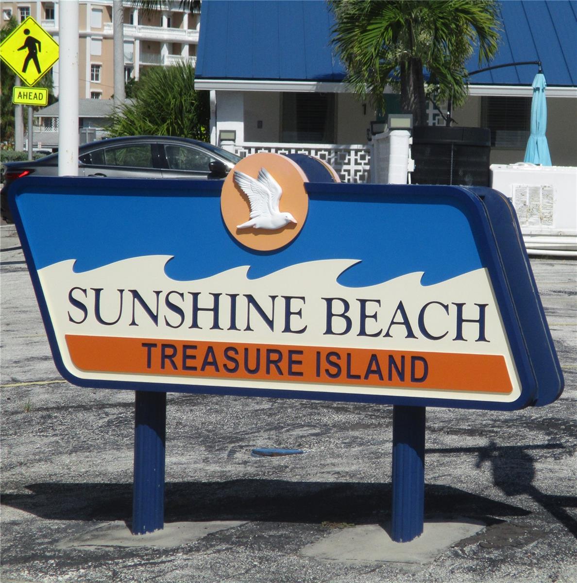 11th image of 11855 1st St E, Treasure Island, FL 33706 | MLS# TB8539504