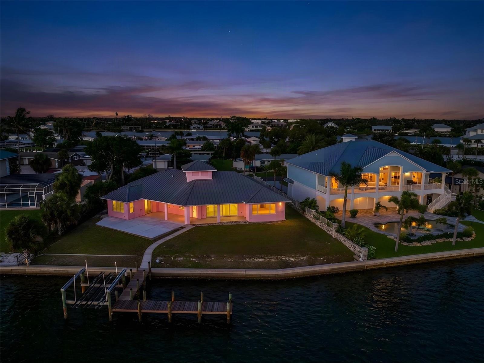 69th image of 1468 Lemon Bay Dr, Englewood, FL 34223 | MLS# D6148442