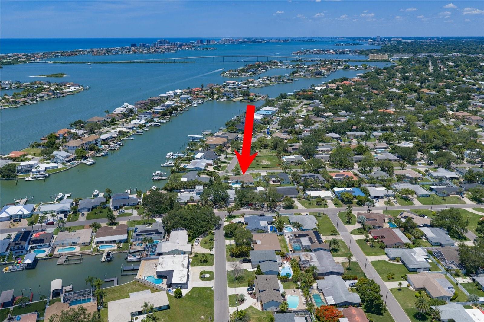 4th image of 821 Jacaranda Dr, Largo, FL 33770 | MLS# TB8539558