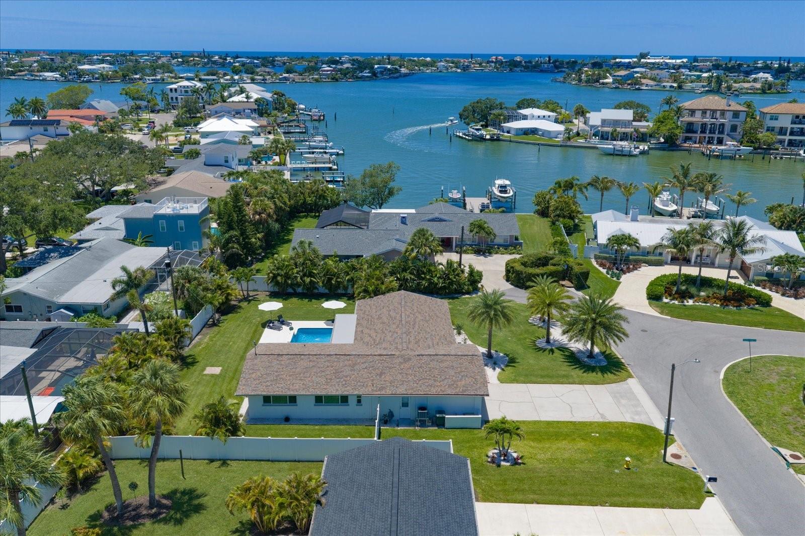 3rd image of 821 Jacaranda Dr, Largo, FL 33770 | MLS# TB8539558