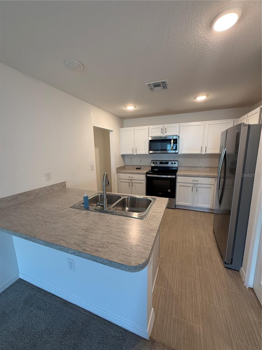 Photo 5 of Single family home for sale at 46 Willow Ln, Kissimmee, FL 34759 | MLS# S5155781 | Listing updated on 2026-09-03