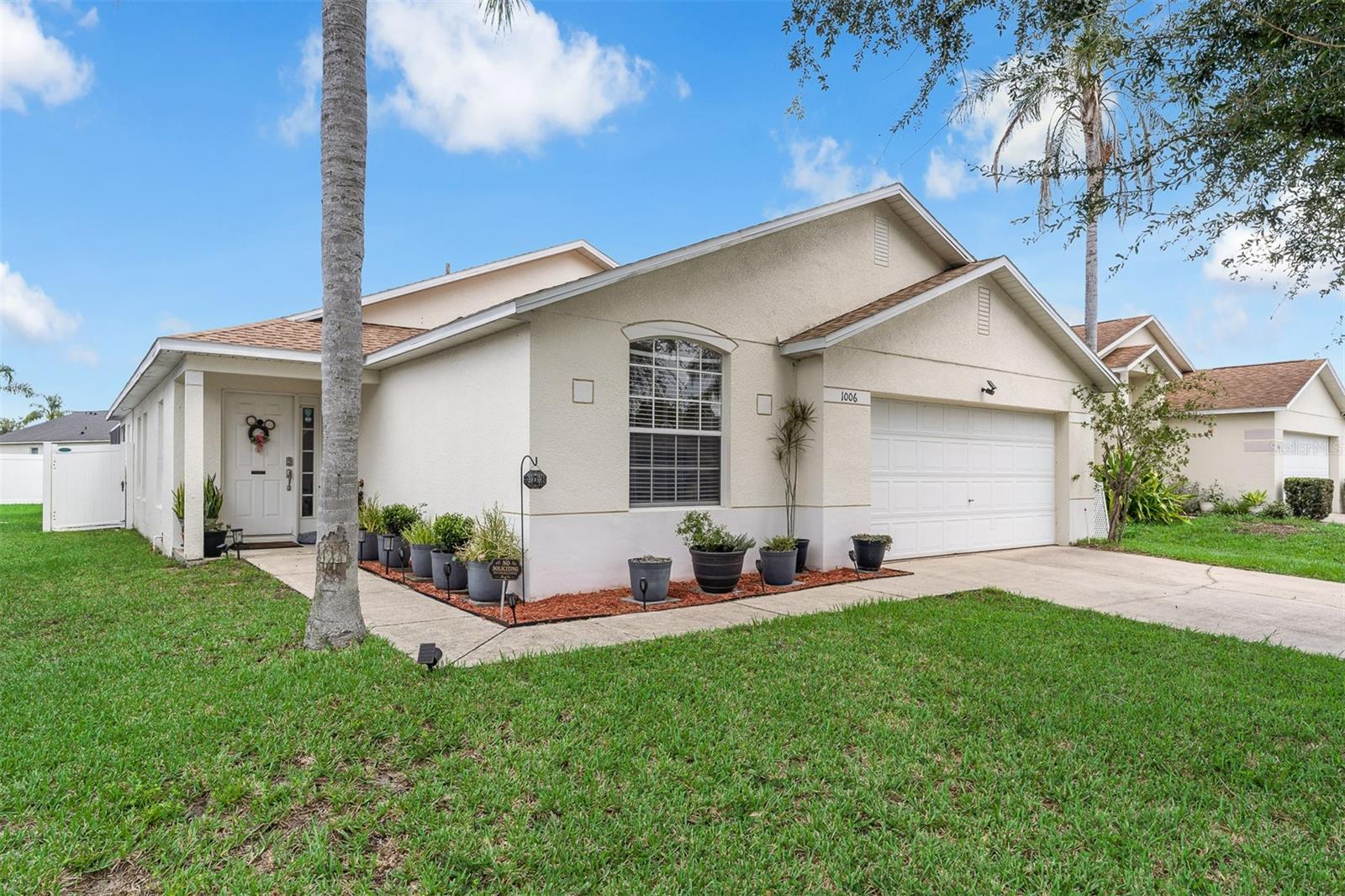 Photo 1 of Single family home for sale at 1006 Clear Crk Cir, Clermont, FL 34714 | MLS# O6434328 | Listing updated on 2026-09-02