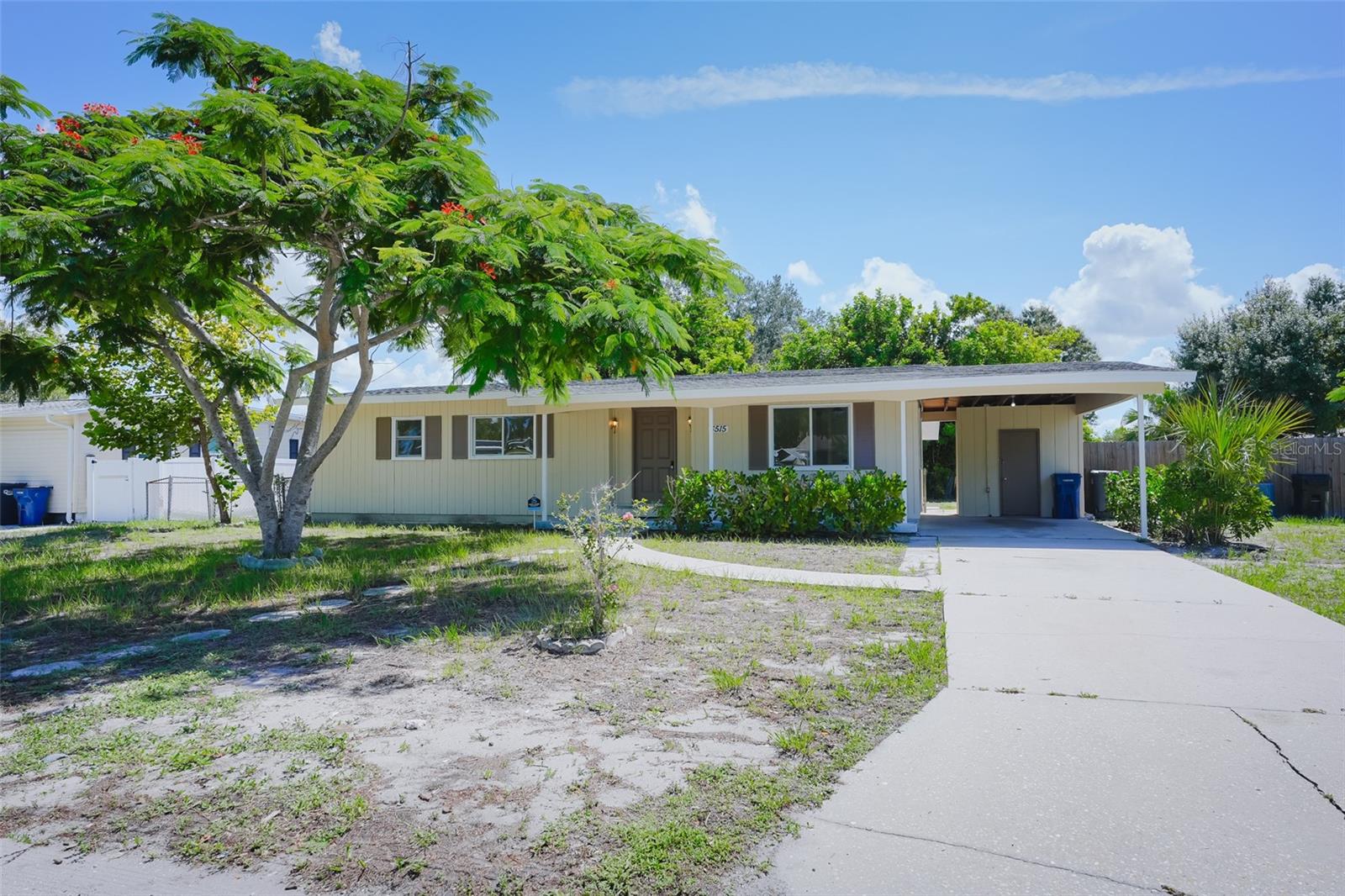 2nd image of 6515 3rd Street Ct W, Bradenton, FL 34207 | MLS# A4703263