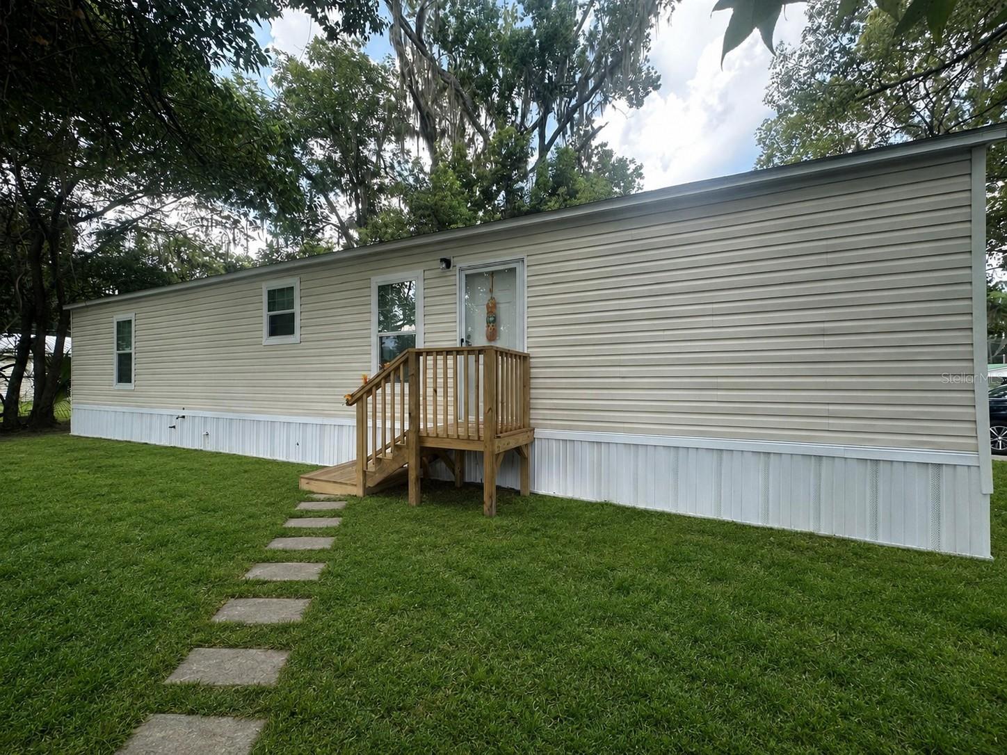 1st image of 862 Ne Coldwater Ave, Lake City, FL 32055 | MLS# OM730612