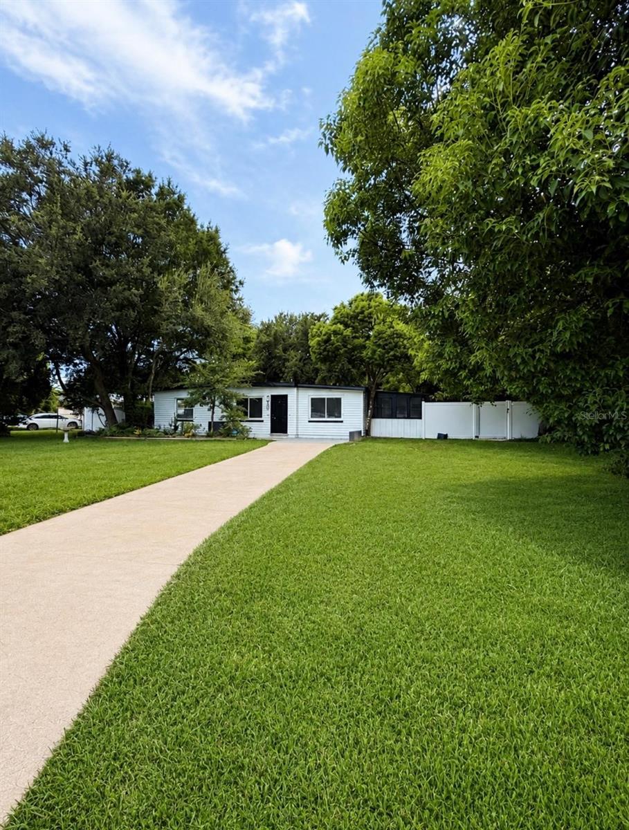 2nd image of 101 Club Rd, Sanford, FL 32771 | MLS# O6434478