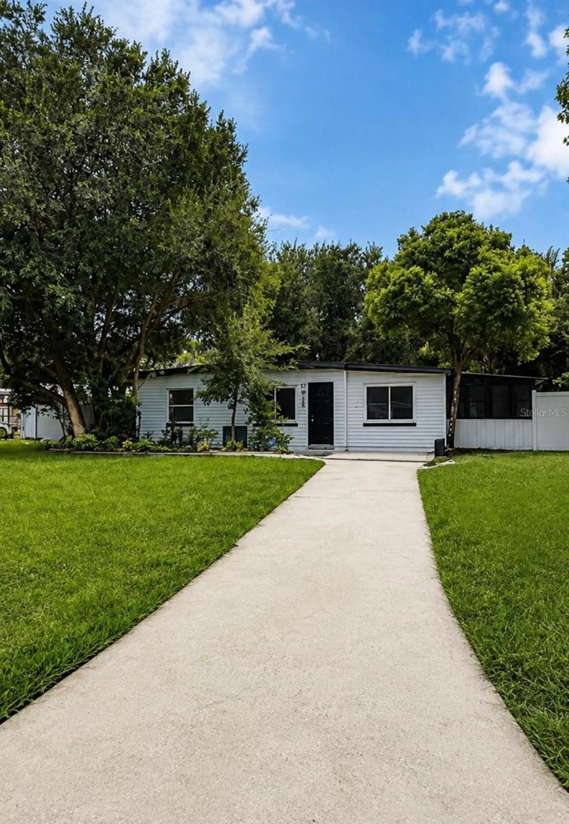 1st image of 101 Club Rd, Sanford, FL 32771 | MLS# O6434478
