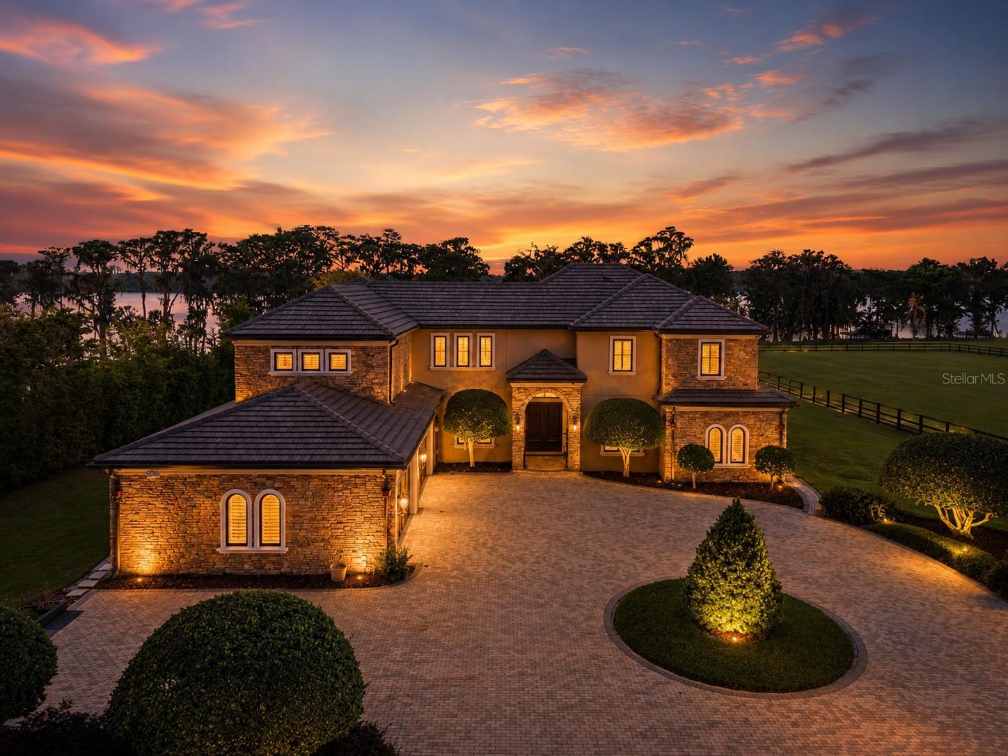 3rd image of 746 Lake Mills Rd, Oviedo, FL 32766 | MLS# O6434531