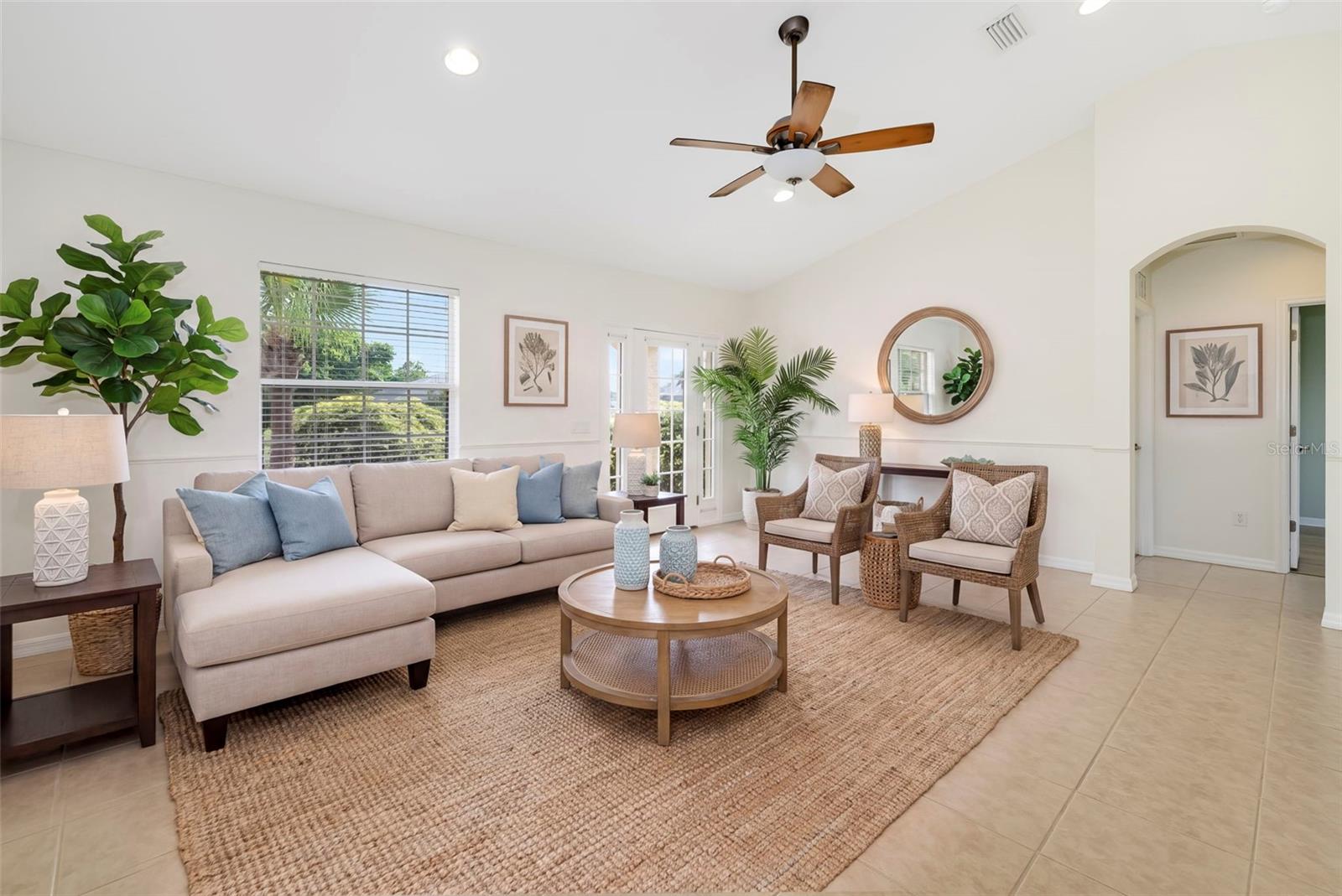 3rd image of 216 Hibiscus St, Nokomis, FL 34275 | MLS# A4703323